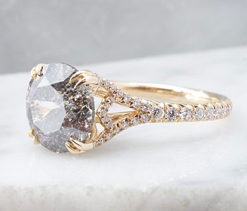 30 Alternative Engagement Rings with Nontraditional Style
