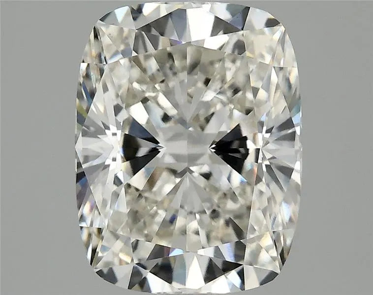 2.06ct Cushion modified Lab Grown Diamond (Colour G, Clarity VS1, IGI Certified)
