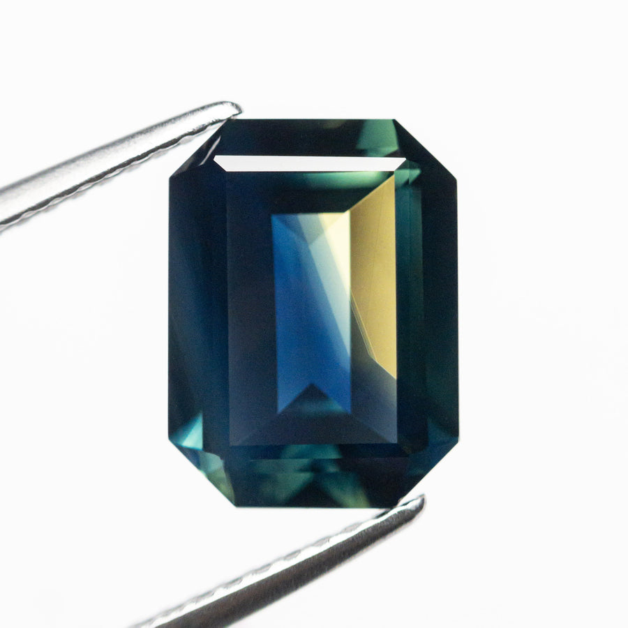 3.99ct 10.65x7.96x4.56mm Cut Corner Rectangle Step Cut Sapphire 25065-03