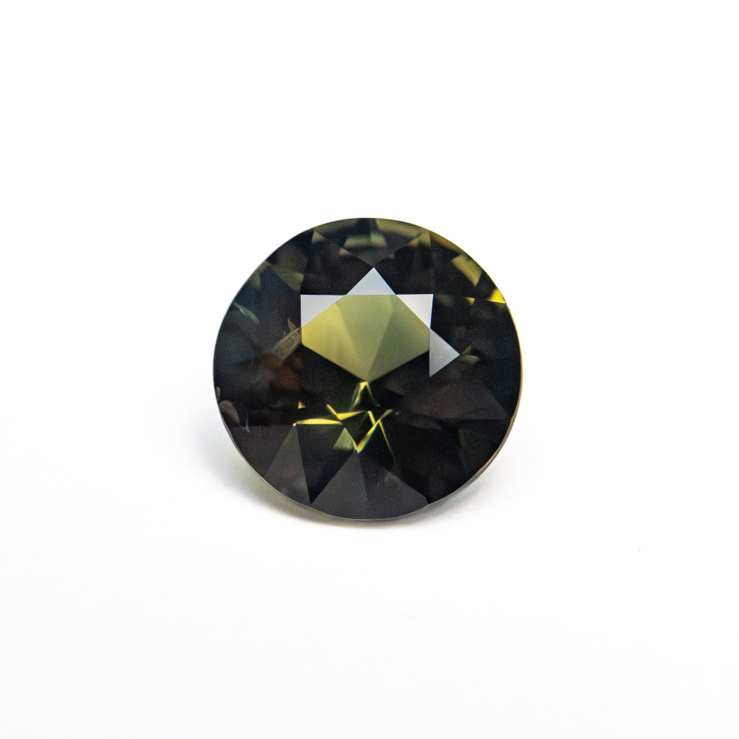 1.53ct 7.04x7.10x4.30mm Round Brilliant Sapphire 25371-02