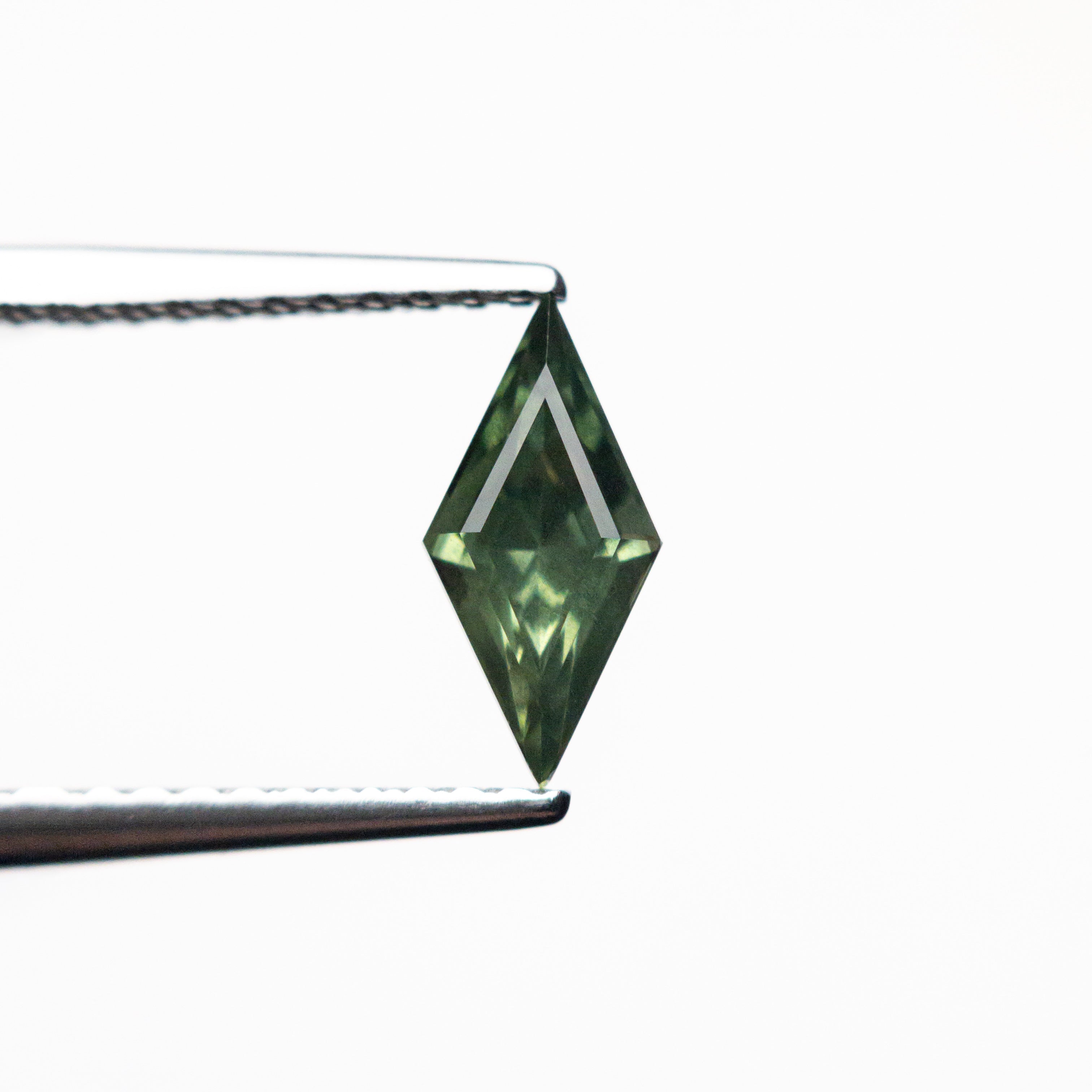 0.62ct 8.76x4.28x3.13mm Lozenge Step Cut Sapphire 25740-04