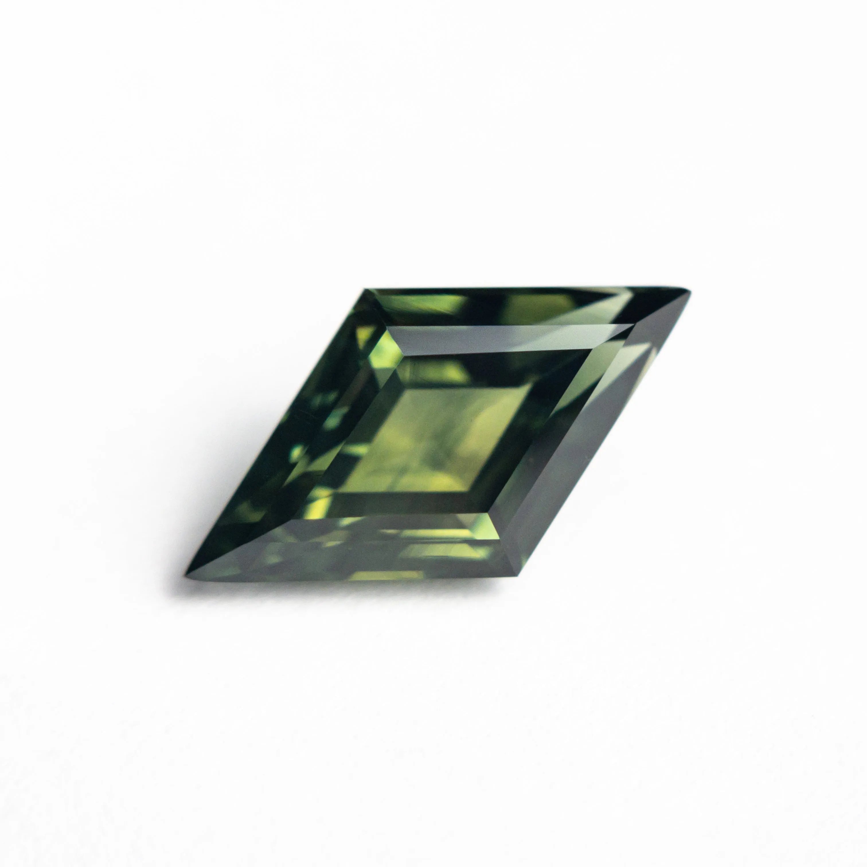 2.51ct 13.06x7.33x4.52mm Lozenge Step Cut Sapphire 25765-01