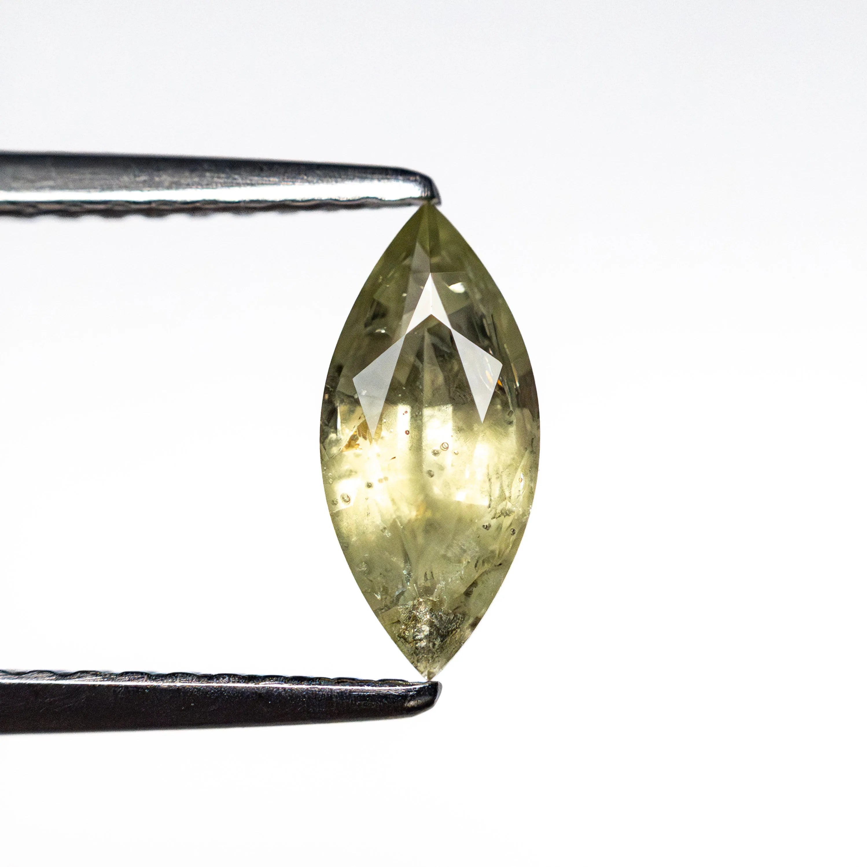 0.76ct 9.00x4.09x2.76mm Marquise Brilliant Sapphire 26131-12