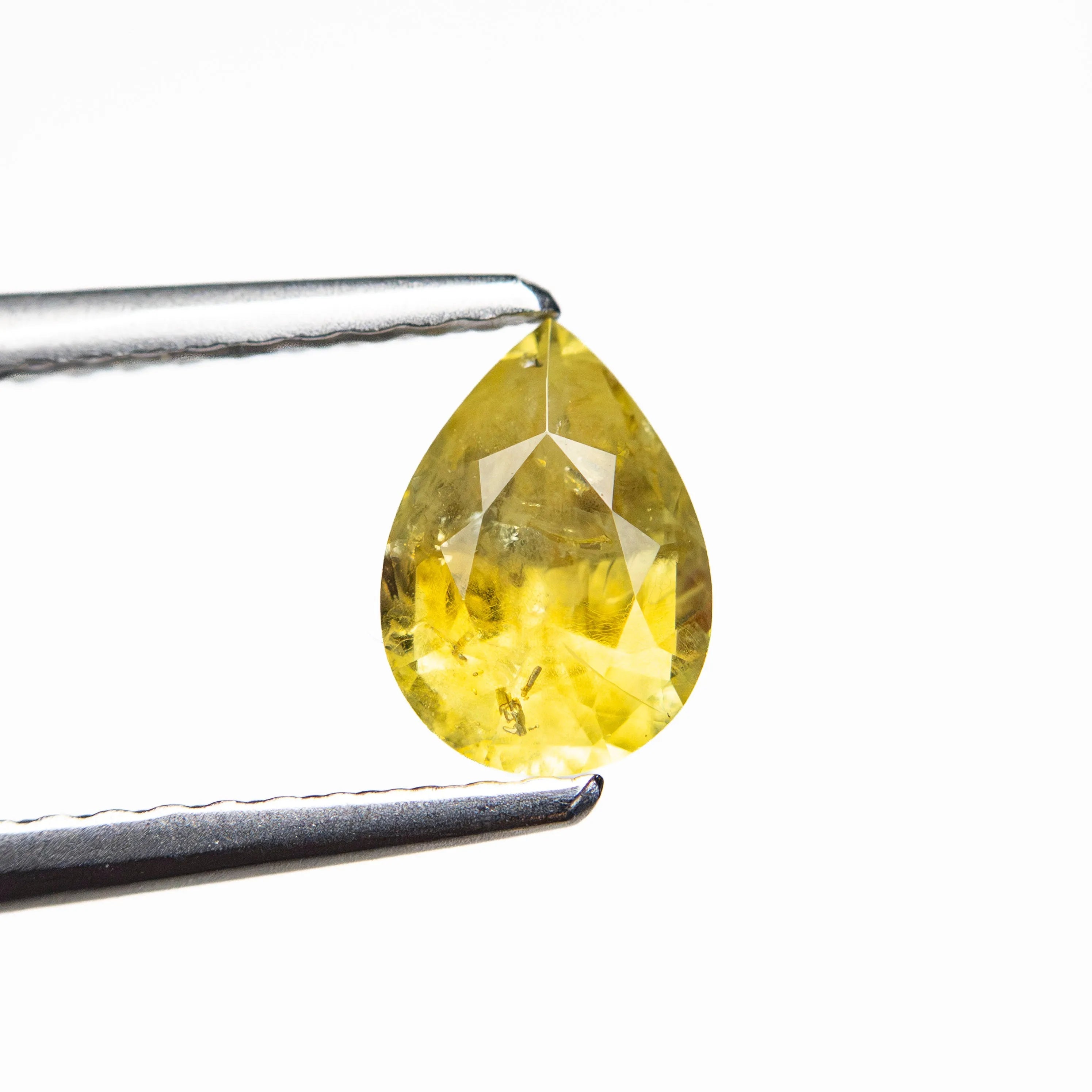 0.86ct 7.03x5.01x3.43mm Pear Brilliant Sapphire 26150-01