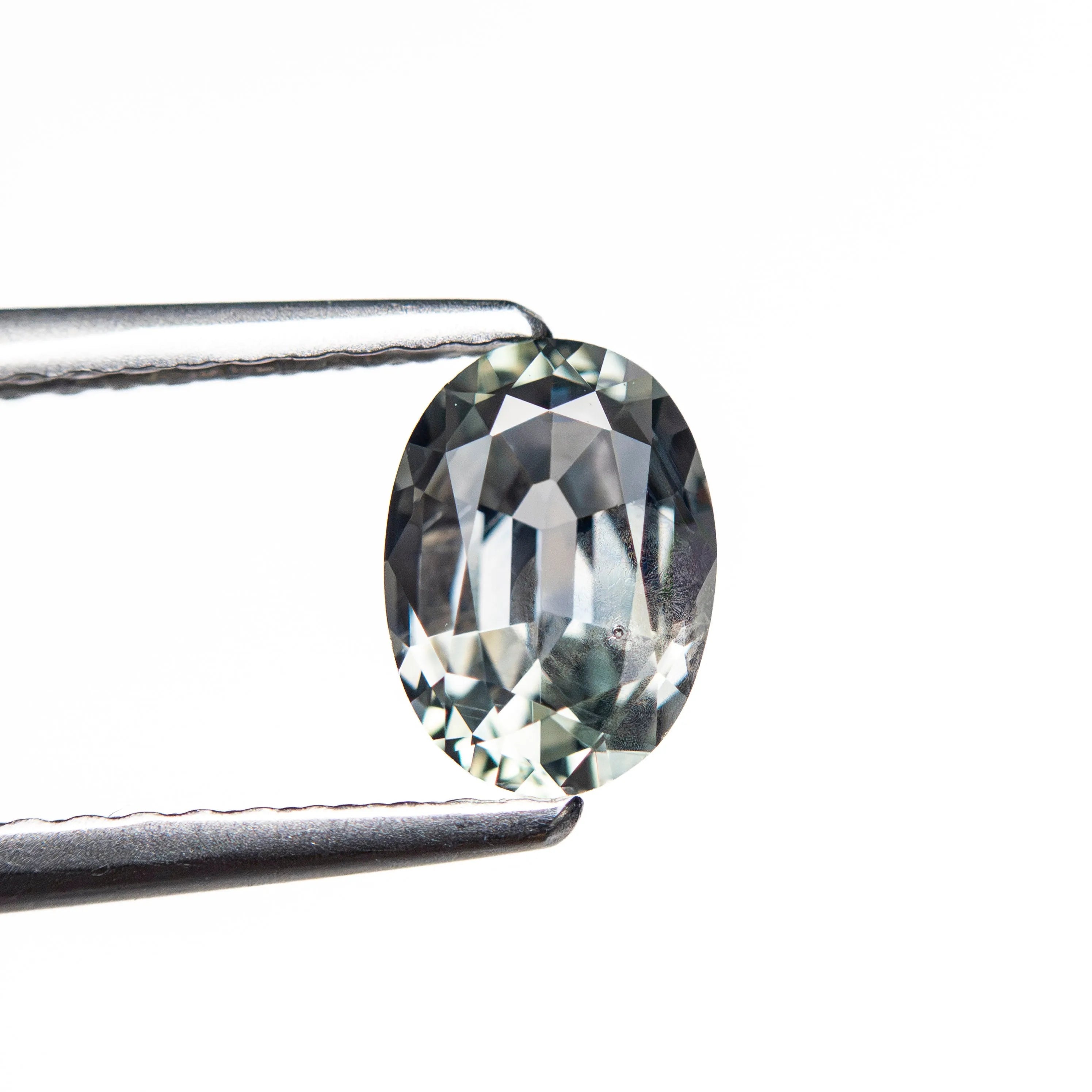 0.94ct 6.97x5.01x3.14mm Oval Brilliant Sapphire 26162-10