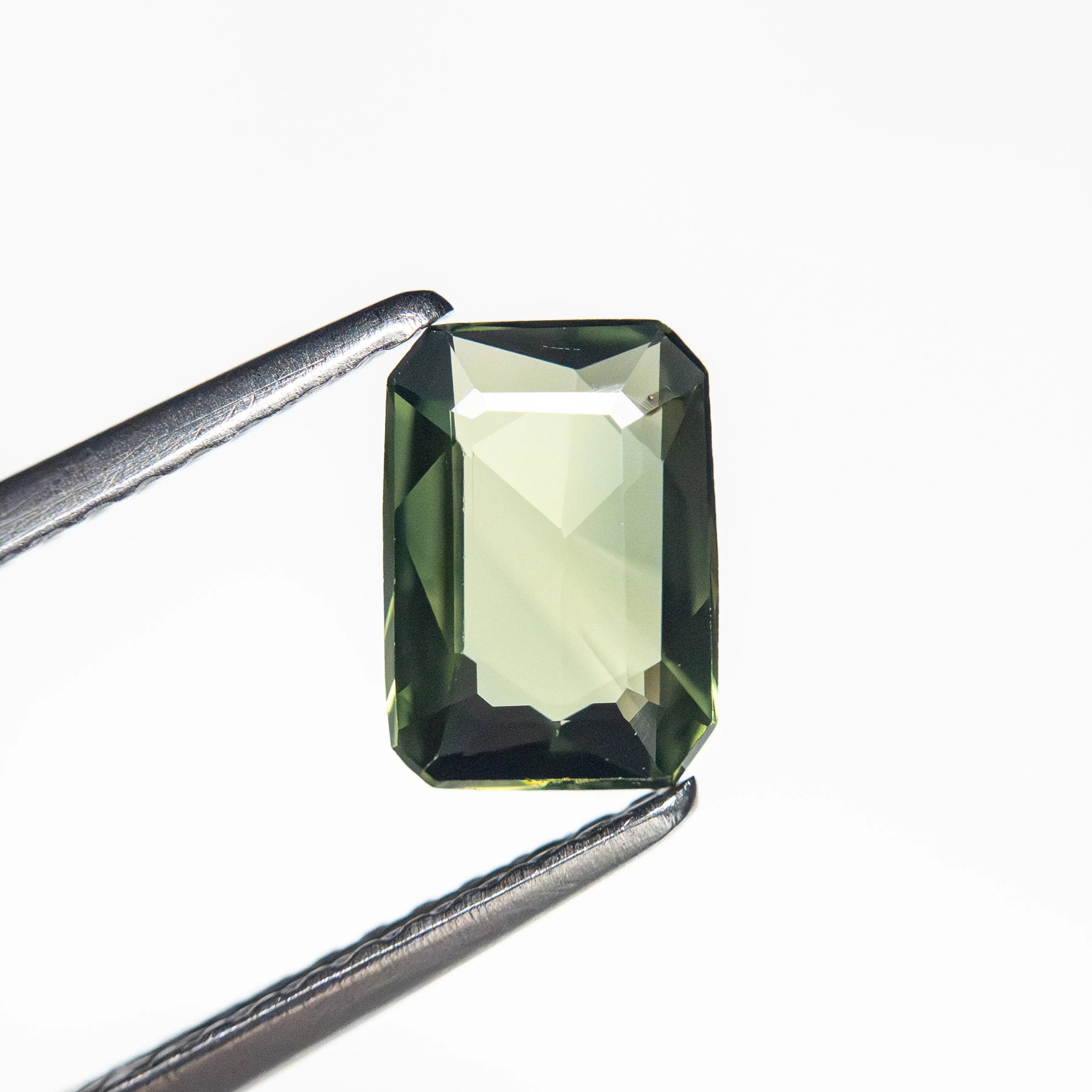 0.82ct 7.18x5.07x2.00mm Cut Corner Rectangle Step Cut Sapphire 26327-103
