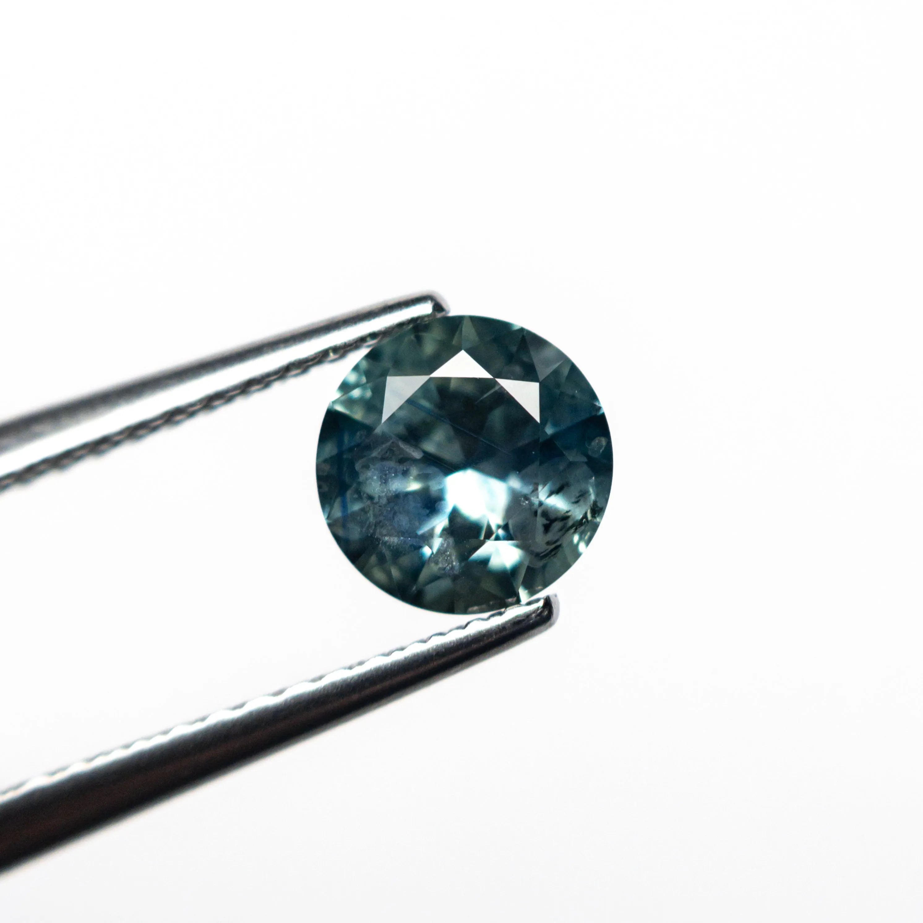 0.94ct 6.11x6.03x3.46mm Round Brilliant Sapphire 26524-14
