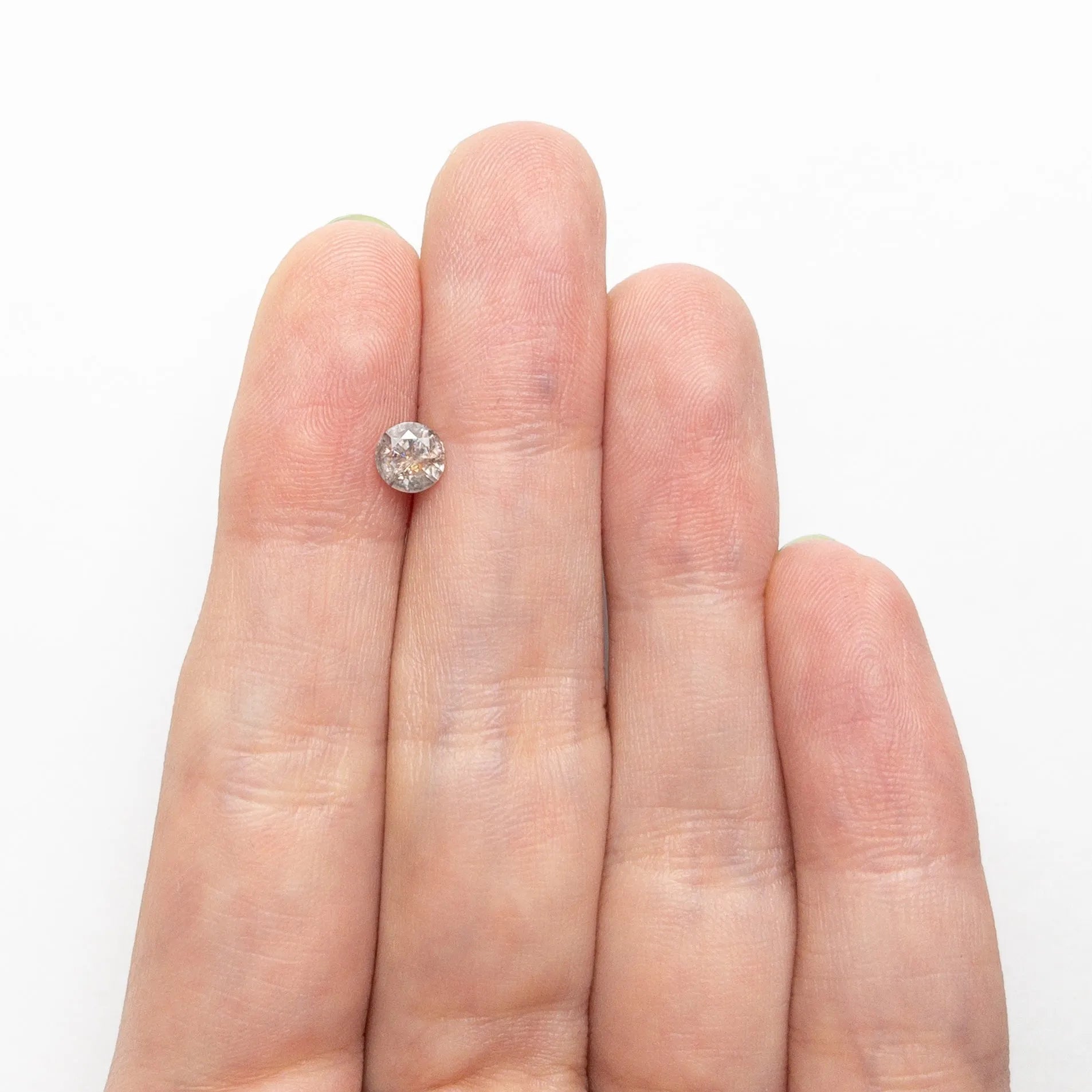 0.57ct 5.03x4.97x3.11mm Round Brilliant Sapphire 26556-05