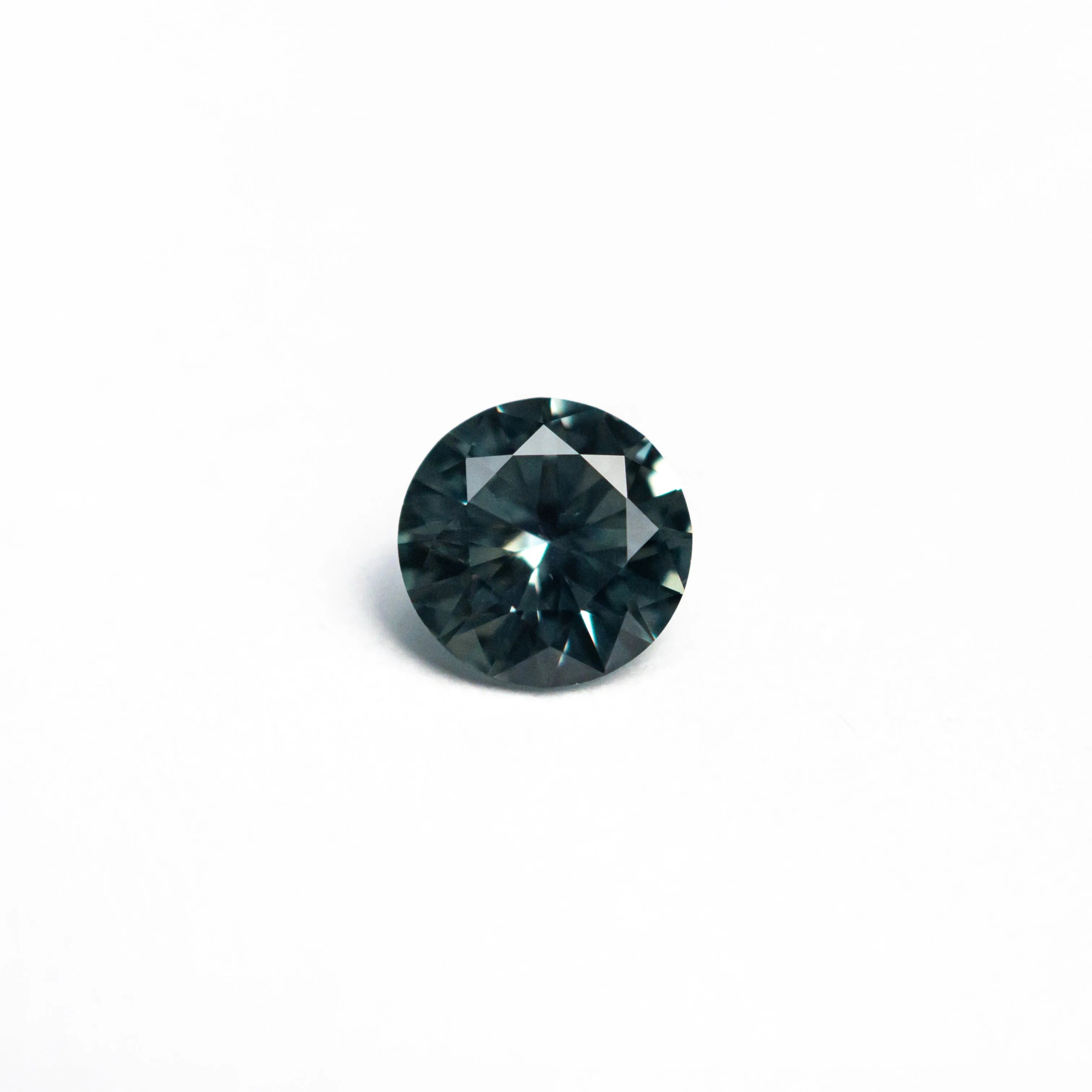 0.54ct 4.99x4.98x2.96mm Round Brilliant Sapphire 26556-13