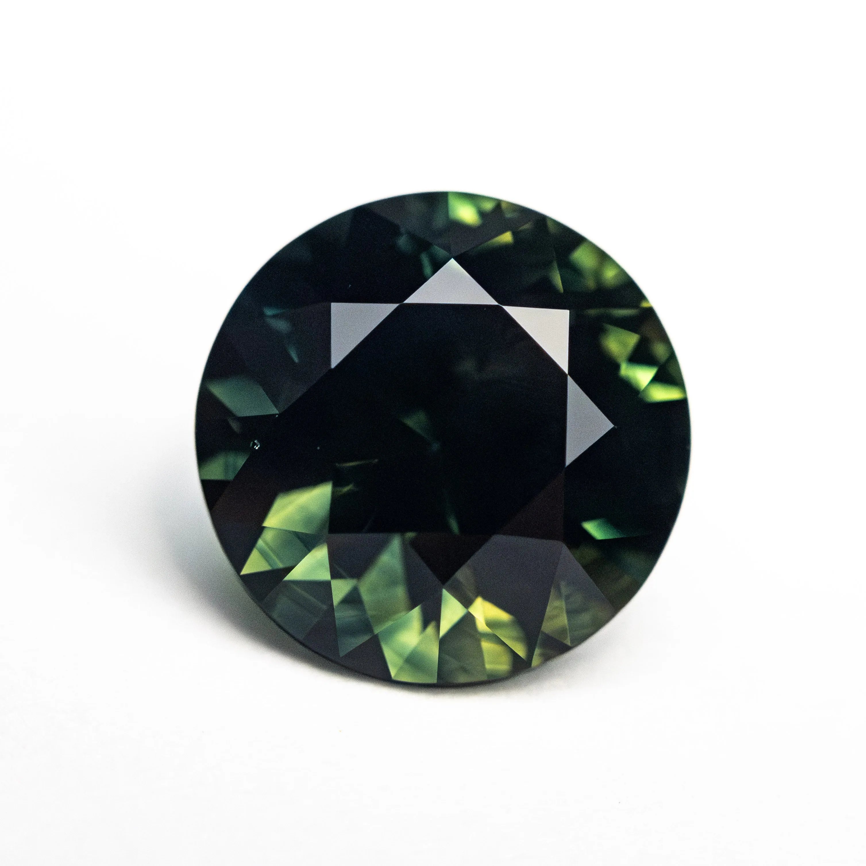 4.02ct 9.60x9.61x6.36mm Round Brilliant Sapphire 26625-04