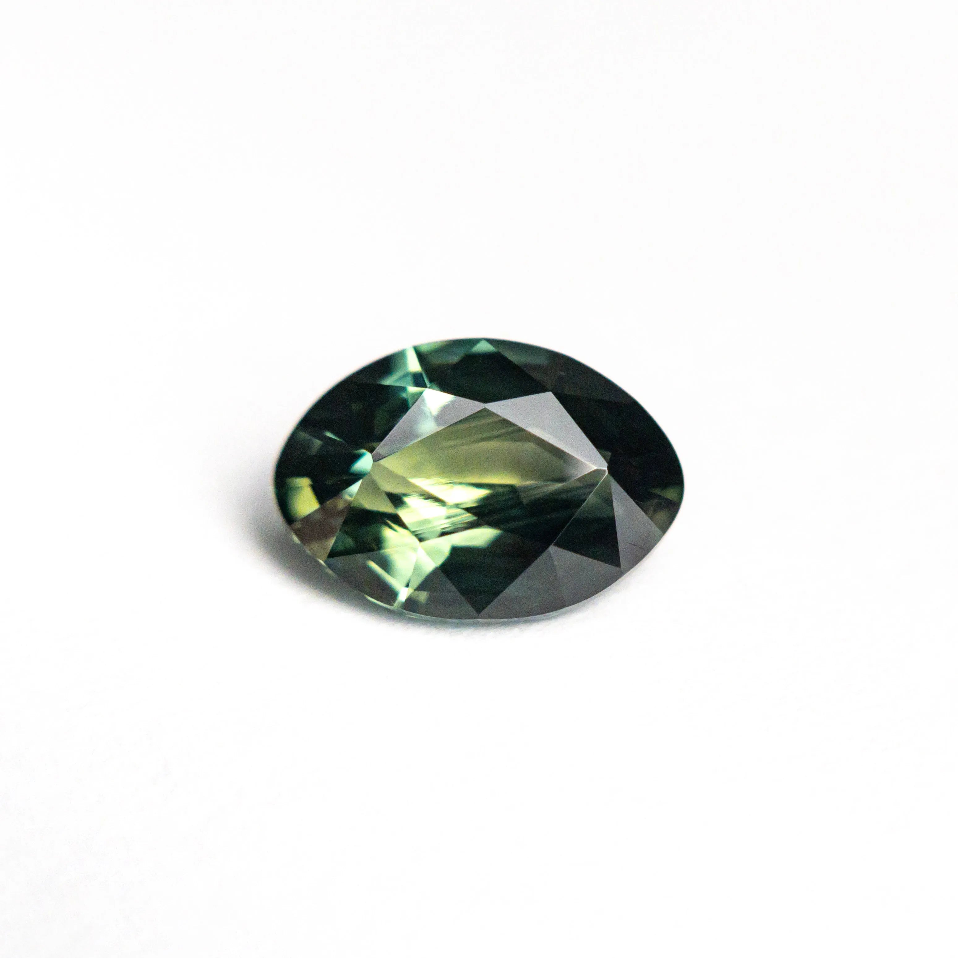 1.63ct 8.58x5.97x3.95mm Marquise Brilliant Sapphire 26631-01