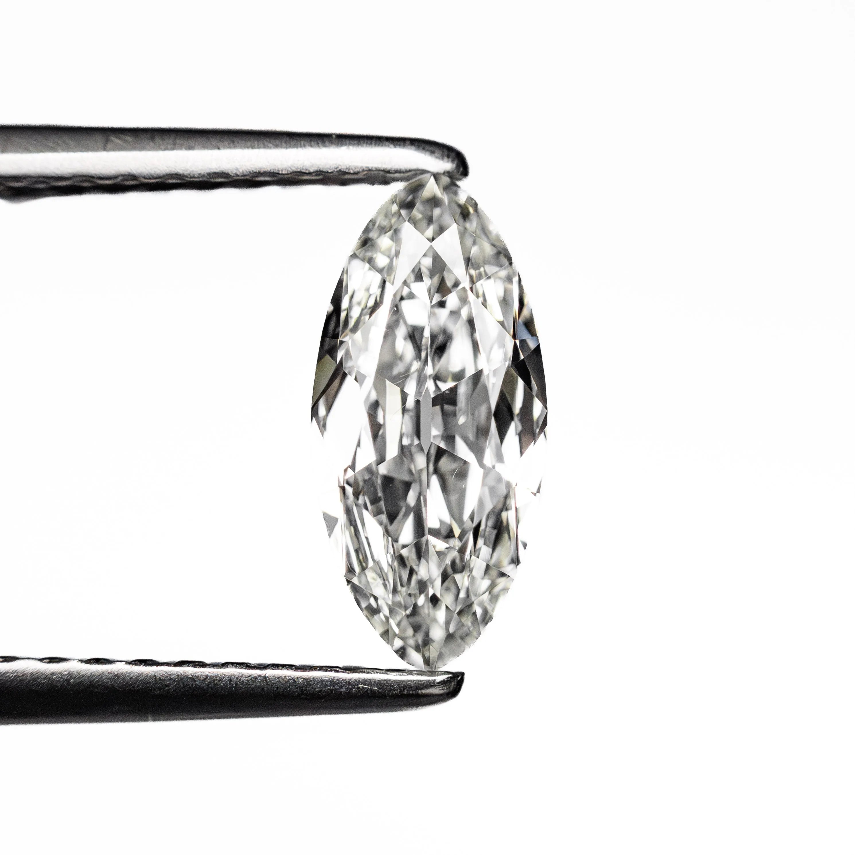0.72ct 9.48x4.47x2.33mm VS2 H Moval Brilliant 26754-01