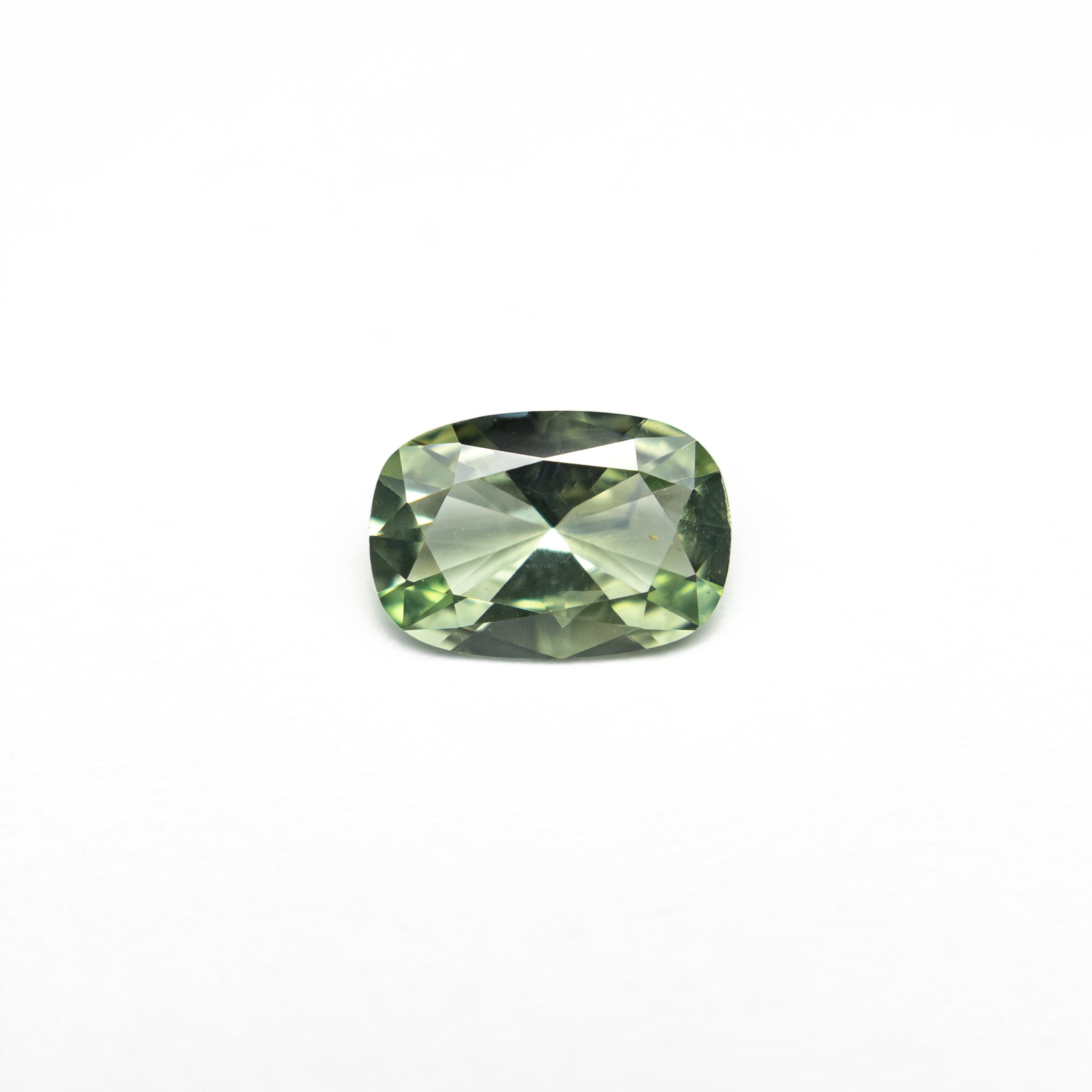 0.47ct 5.52x3.79x2.33mm Cushion Brilliant Sapphire 26765-05