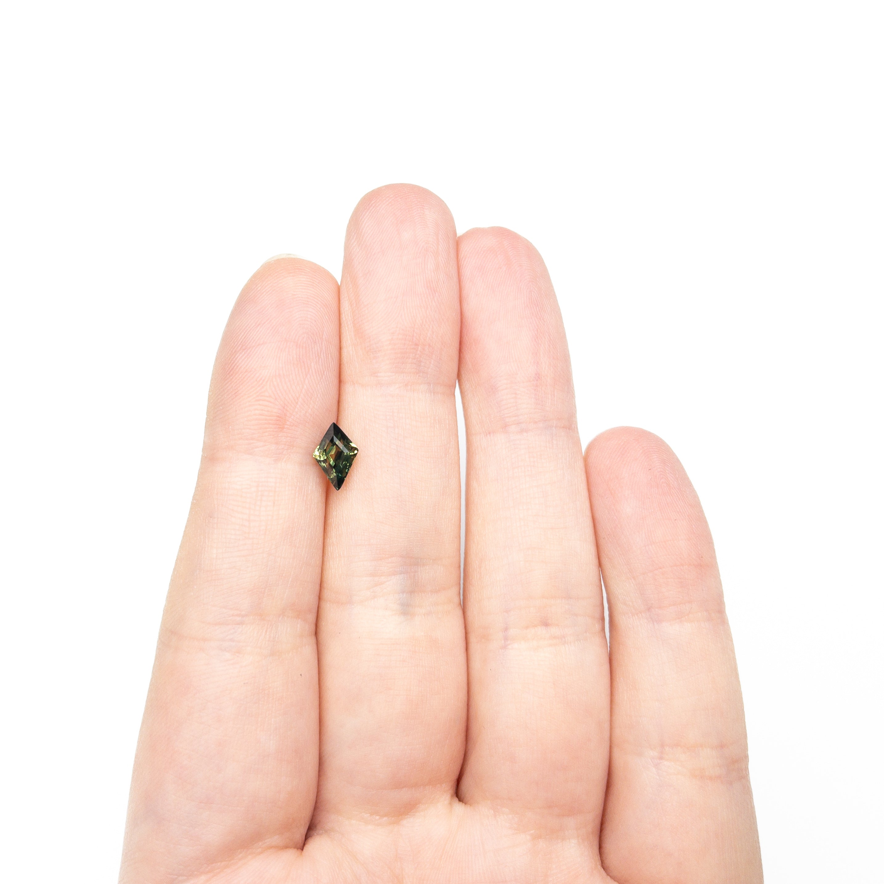 1.06ct 8.15x5.50x4.23mm Kite Step Cut Sapphire 27138-01