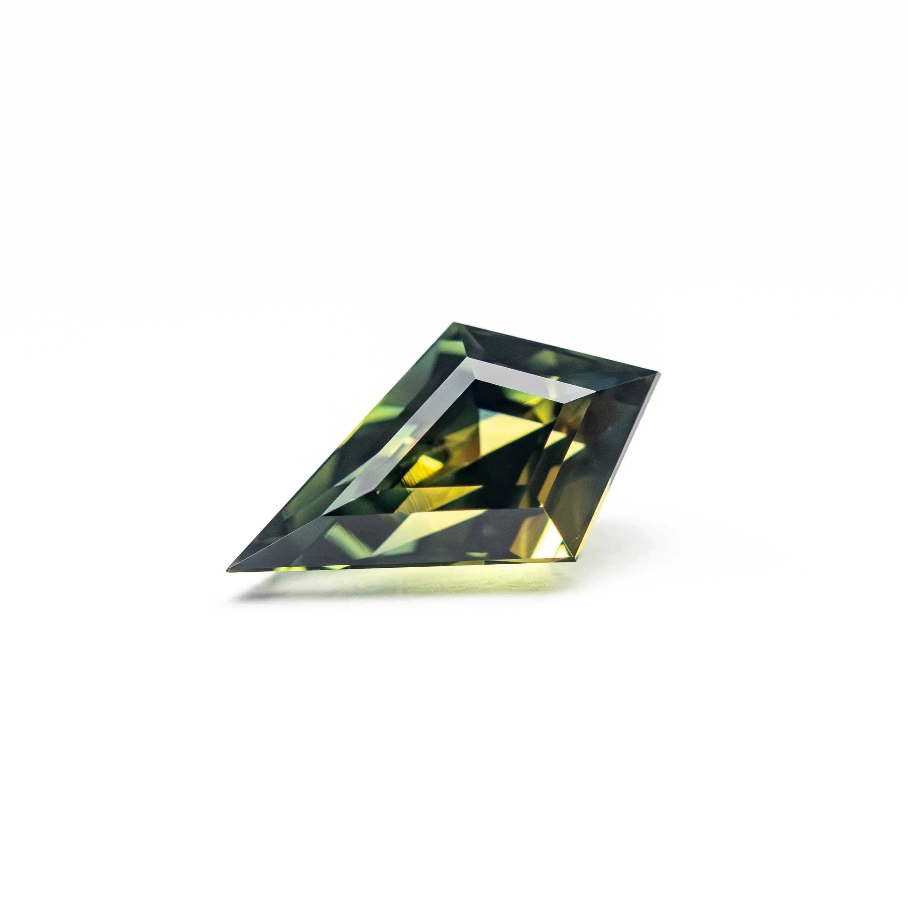 0.98ct 8.91x5.12x3.90mm Kite Step Cut Sapphire 27138-02