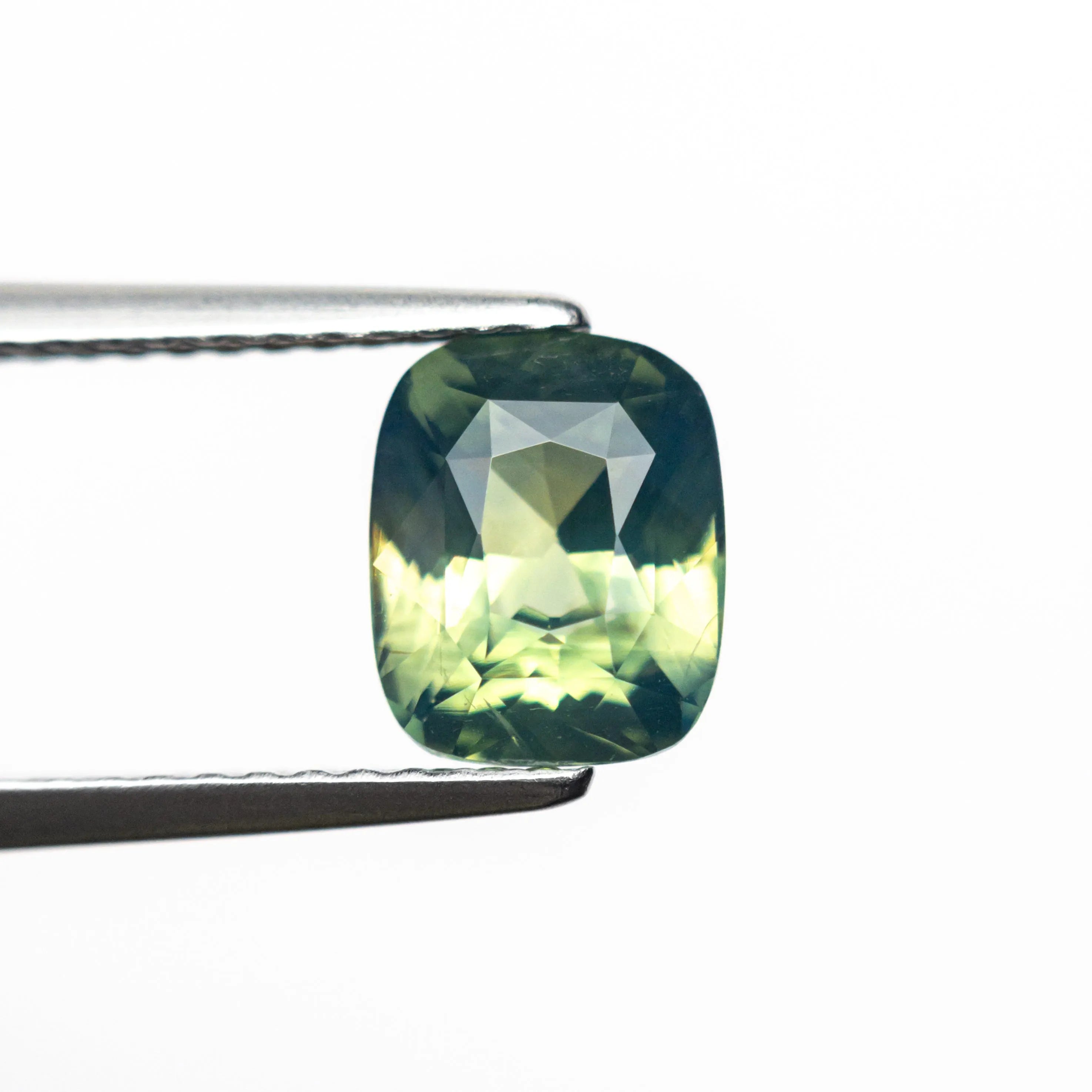 1.52ct 7.46x6.07x3.86mm Cushion Brilliant Sapphire 27191-01