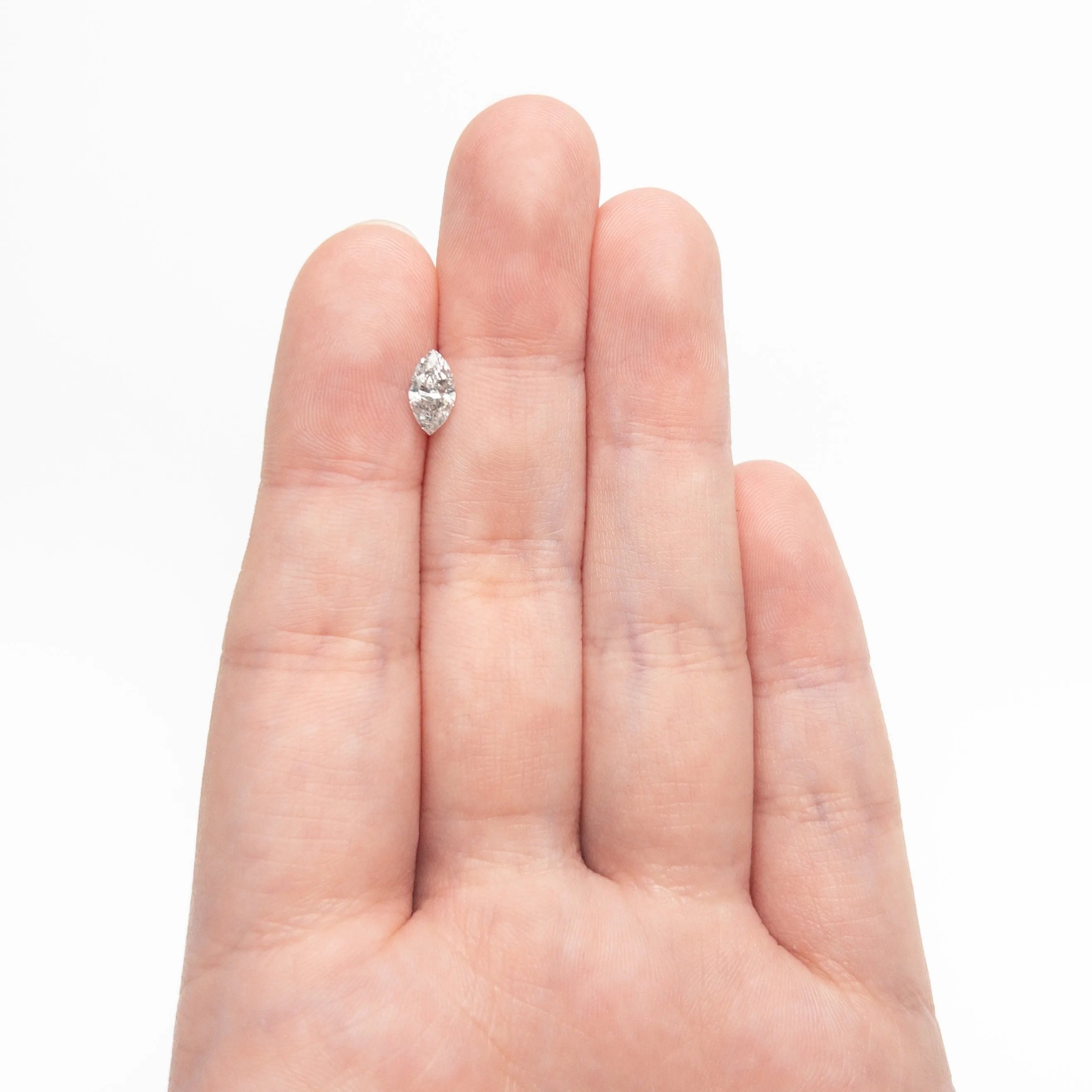 0.61ct 8.22x4.41x2.88mm Marquise Brilliant 27226-22