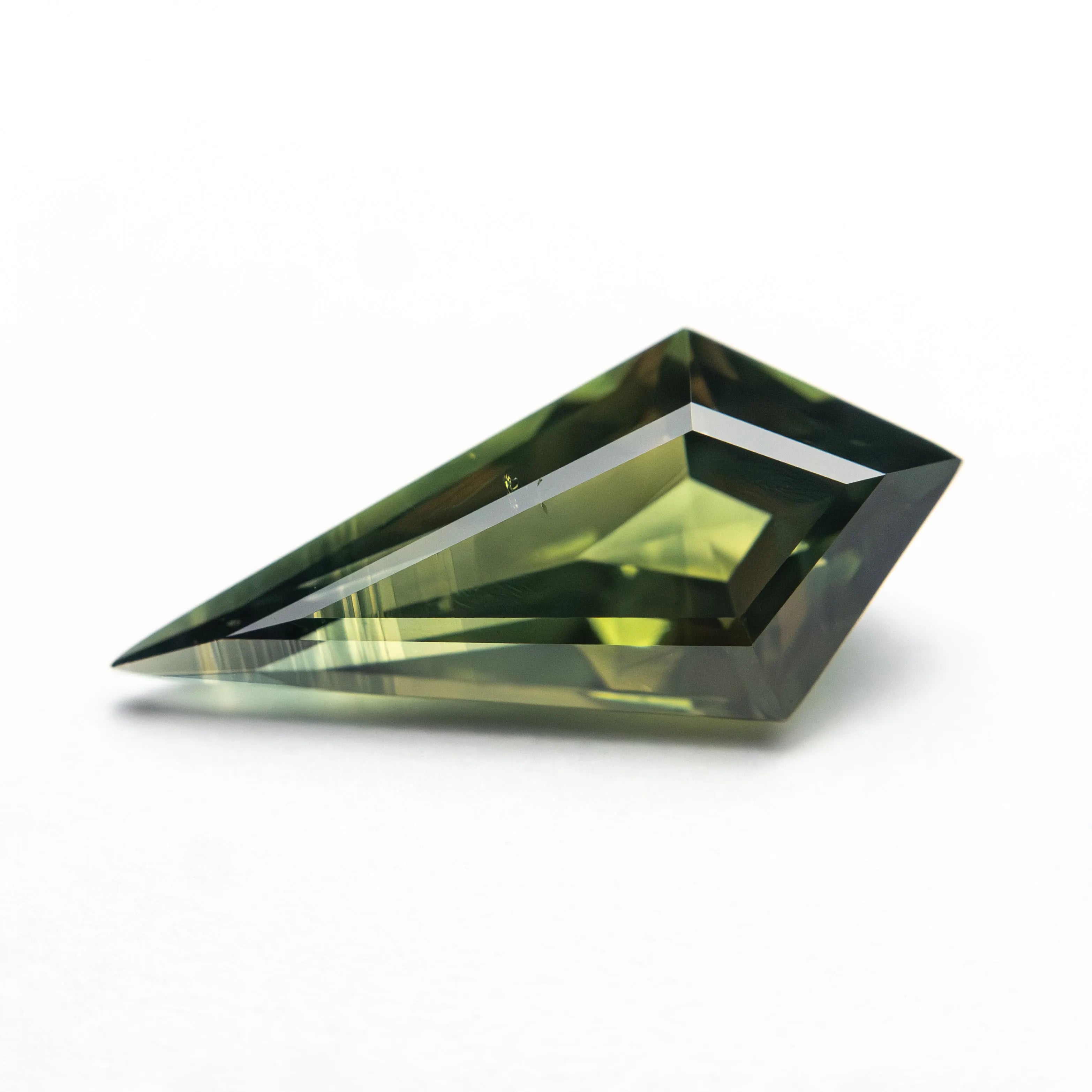 1.87ct 13.74x6.42x4.00mm Kite Step Cut Sapphire 27328-02