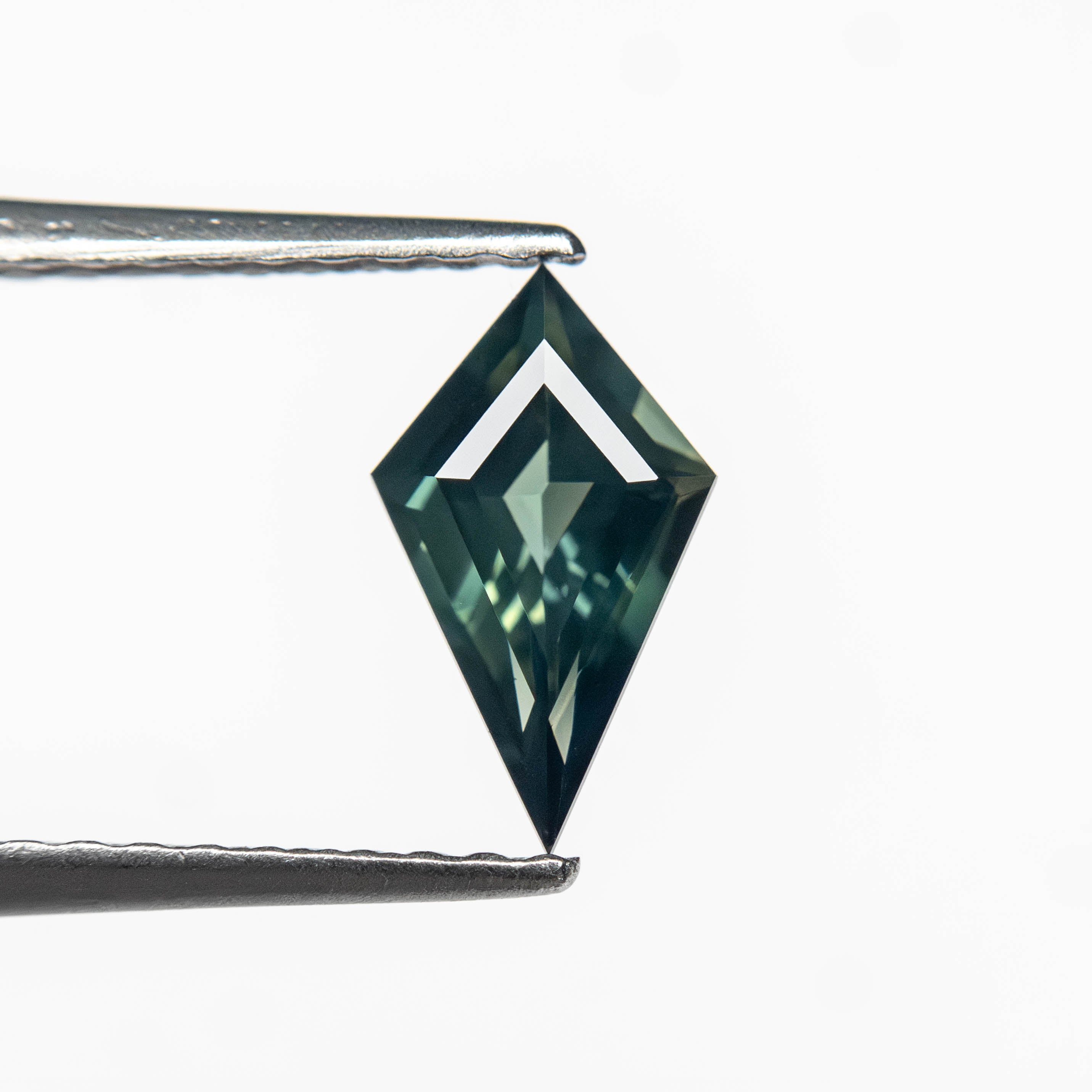 0.58ct 8.45x4.89x2.73mm Kite Step Cut Sapphire 27363-18