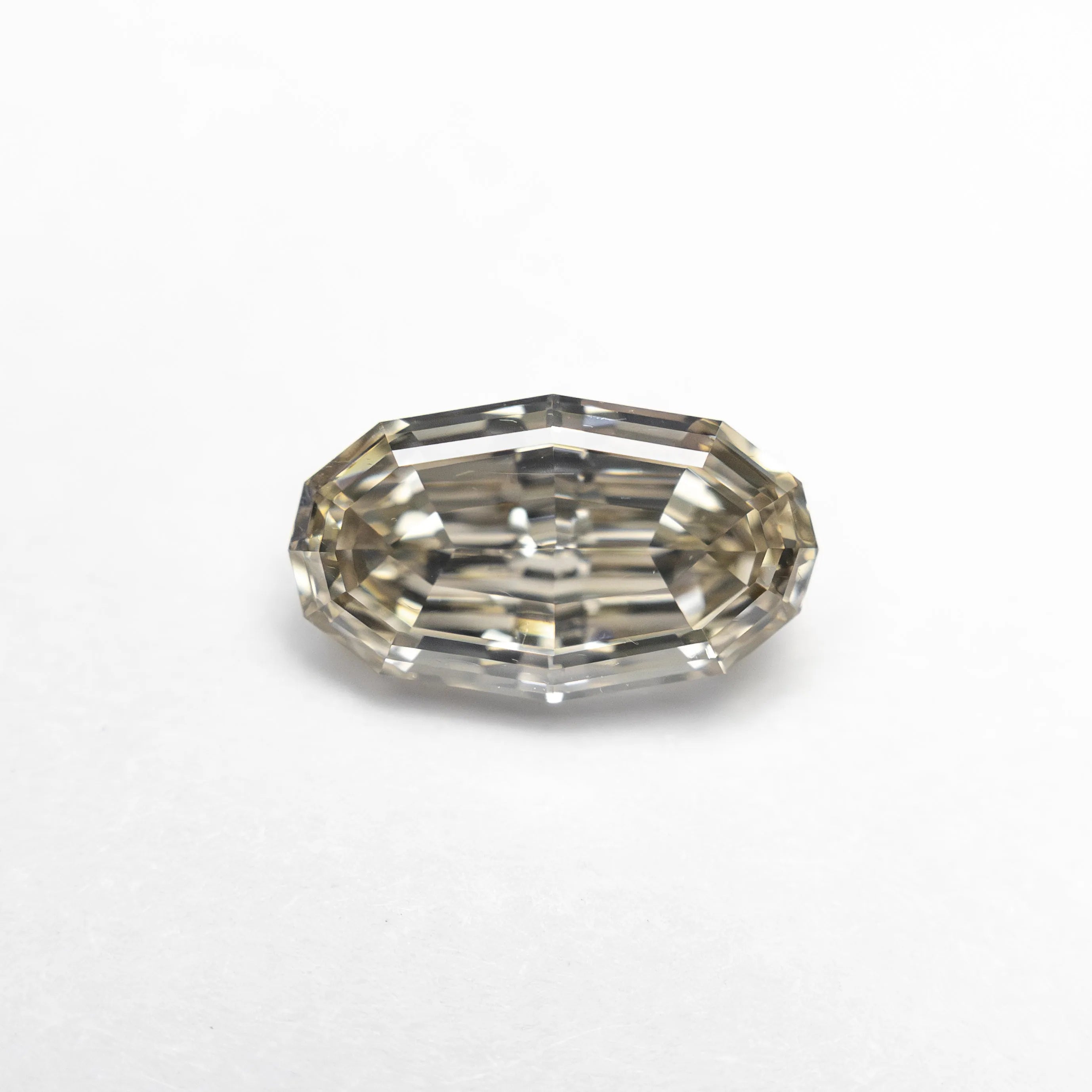 1.02ct 8.44x4.91x2.96mm VS2 C3 Geo Oval Step Cut 🇿🇦 27375-29