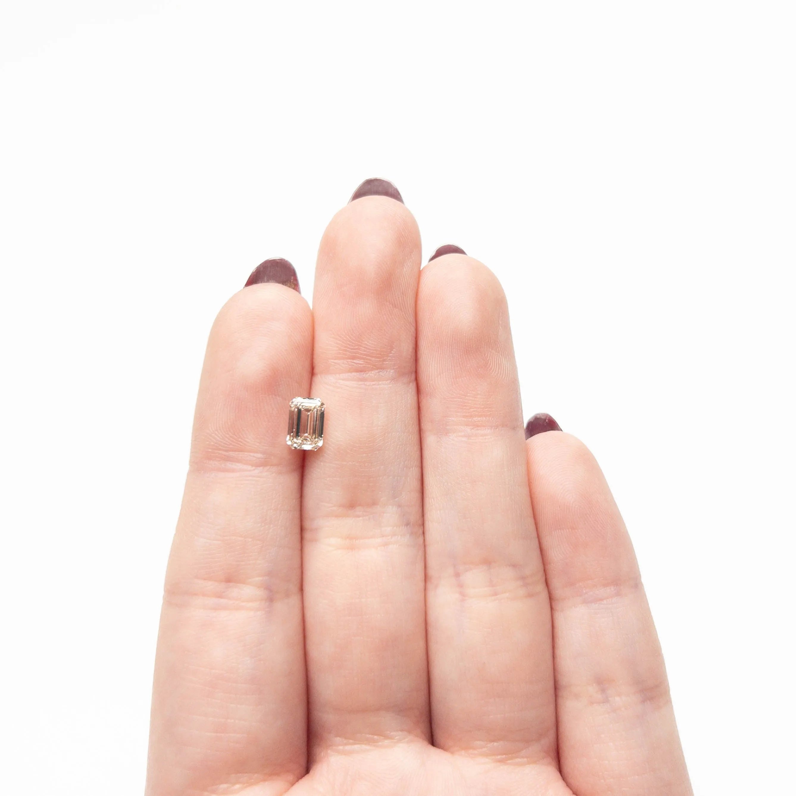 1.00ct 6.93x4.69x2.81mm VS1 N Cut Corner Rectangle Step Cut 27376-09