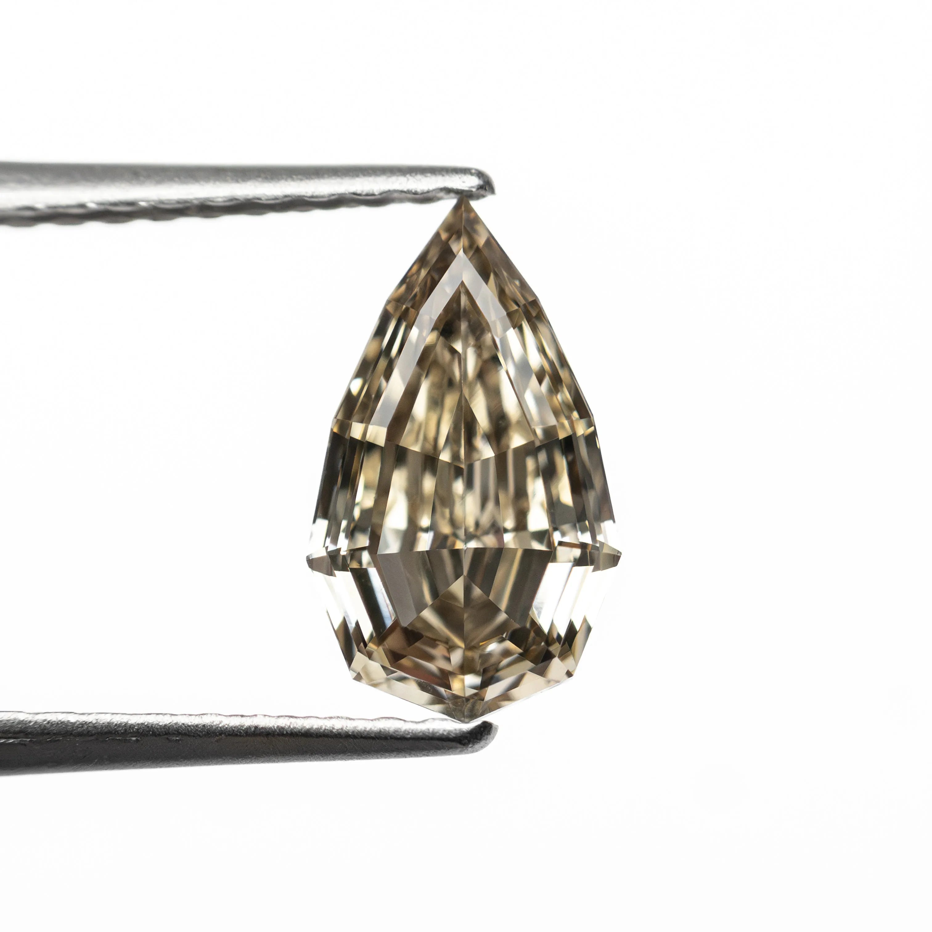 1.01ct 9.16x5.38x3.08mm SI1 C6 Geo Pear Step Cut 🇿🇦 27518-01