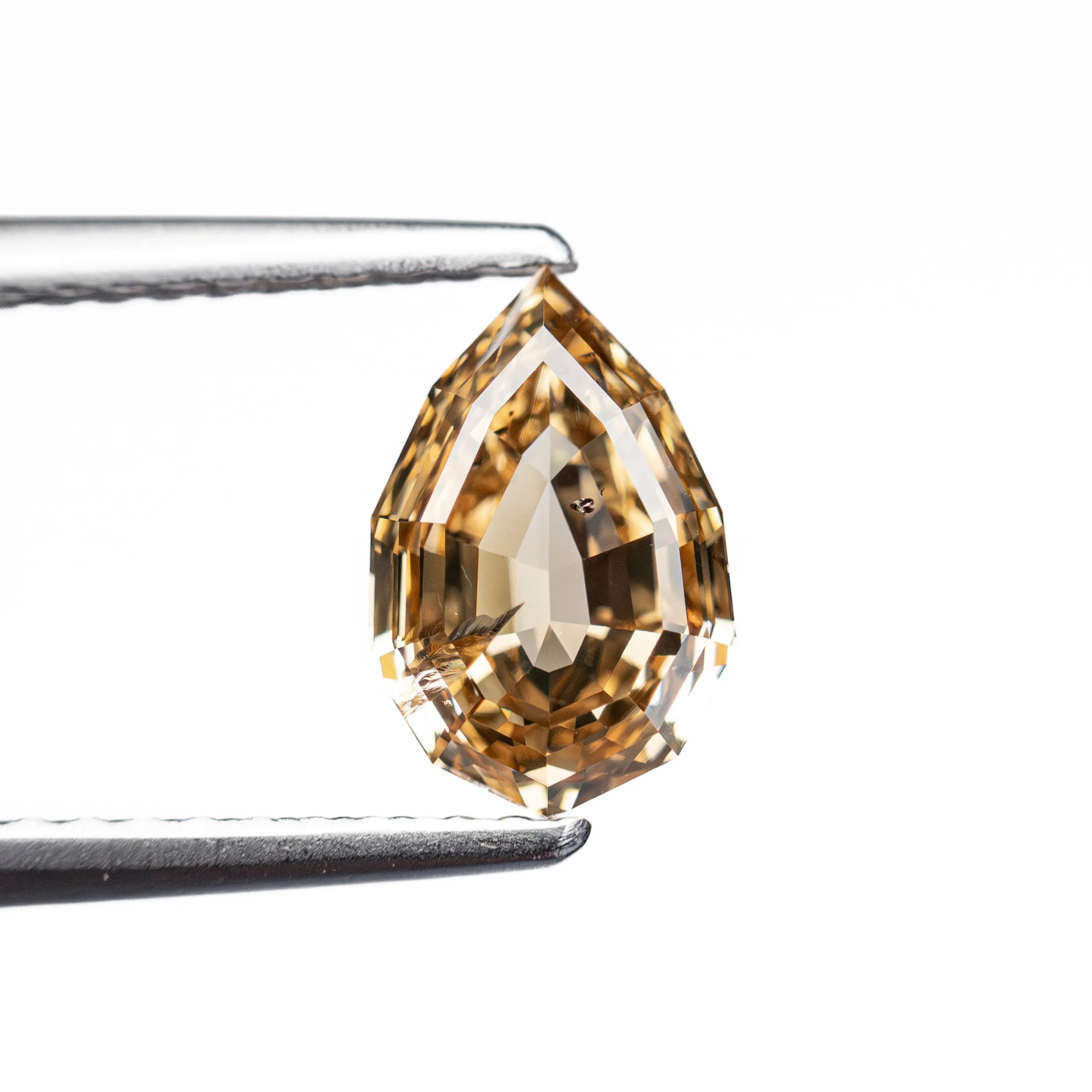 1.16ct 8.42x5.55x3.24mm Geo Pear Step Cut 27537-37
