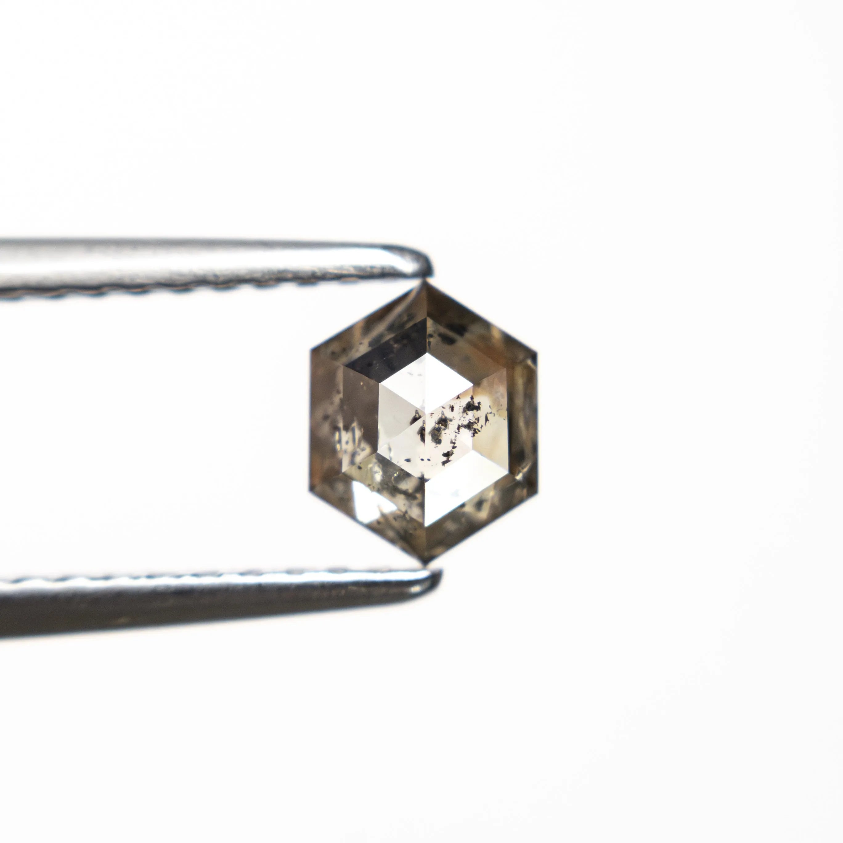 0.66ct 5.86x4.70x2.87mm Hexagon Step Cut 27537-44