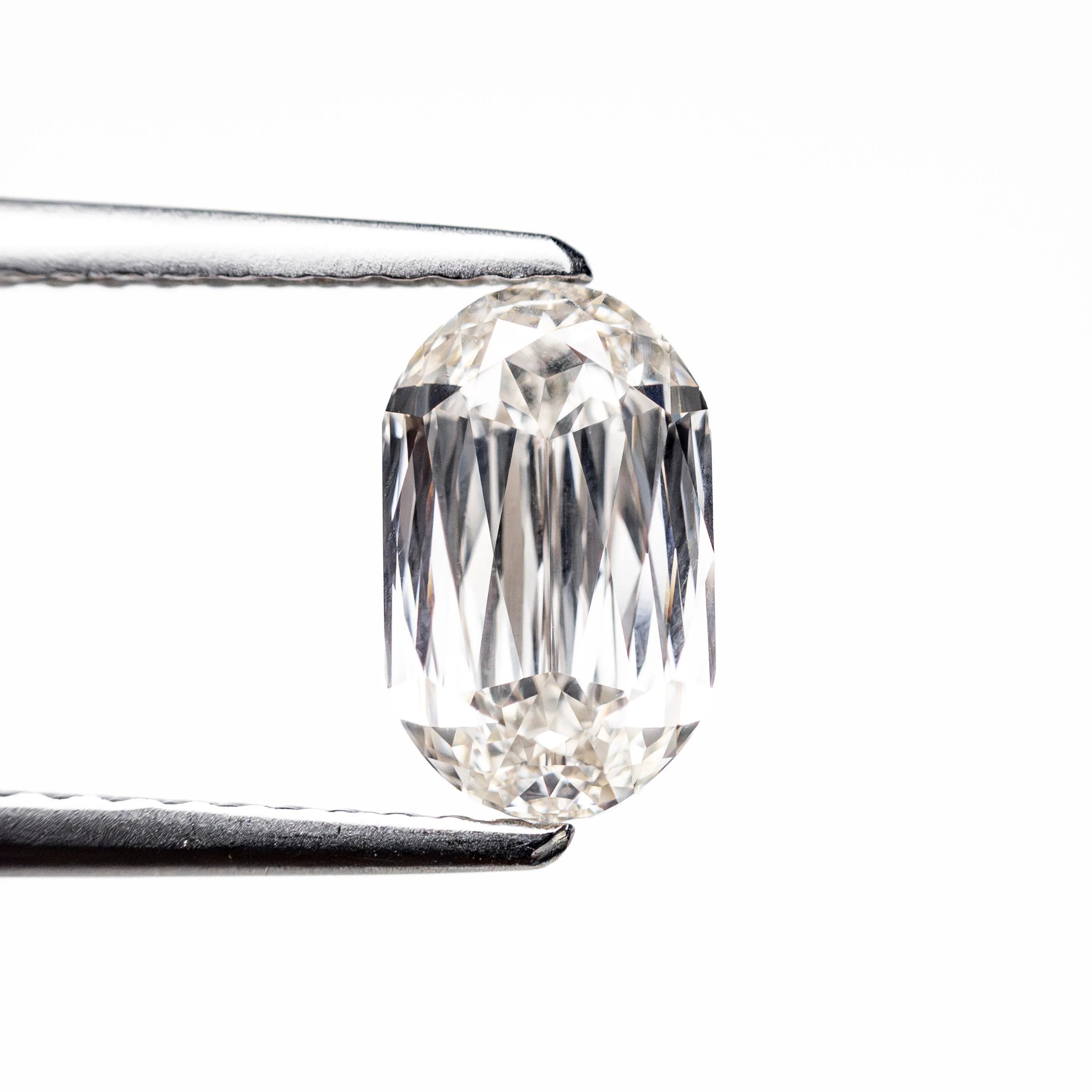 1.23ct 8.28x5.00x3.2mm VS1 J Oval Brilliant 🇨🇦 27689-01