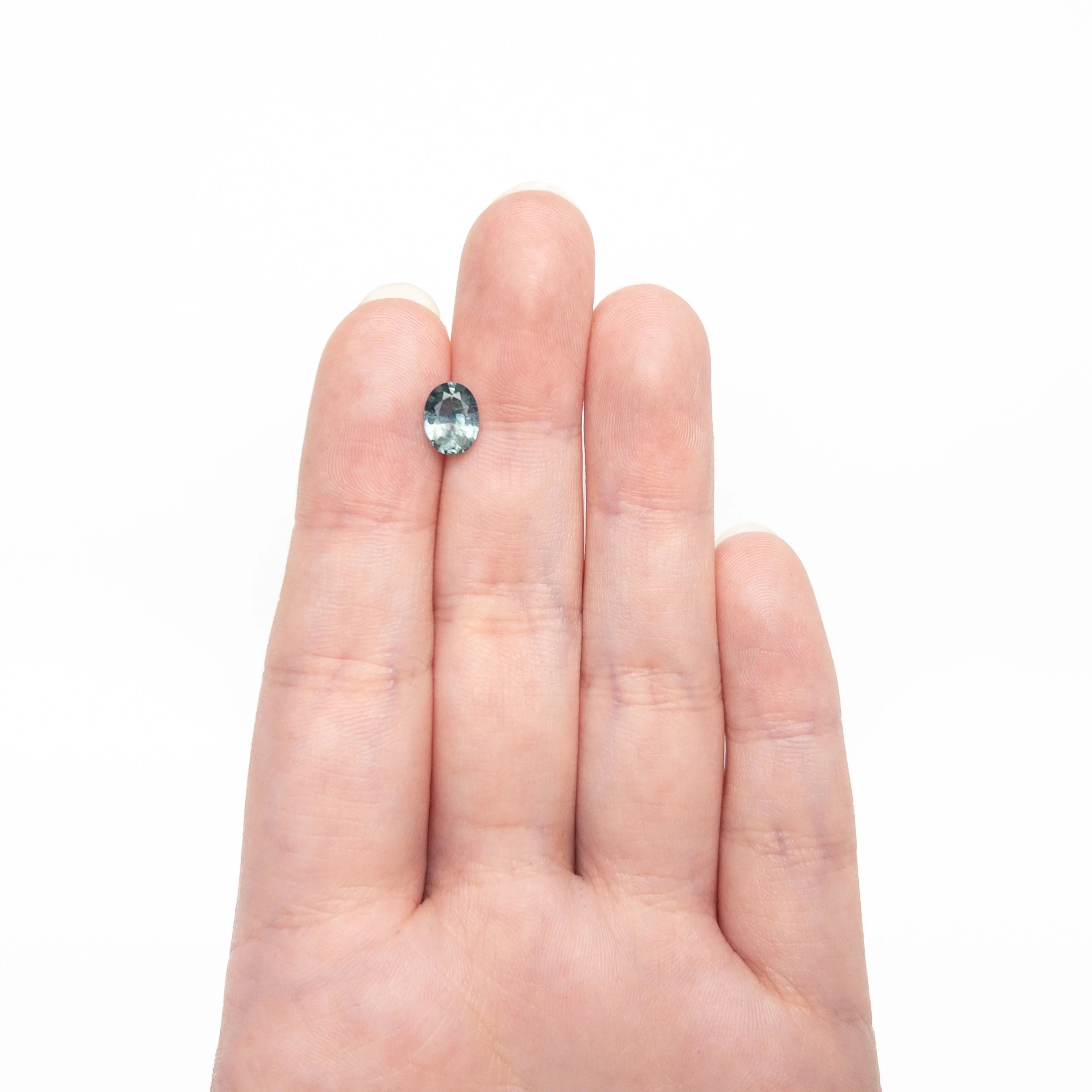 1.38ct 8.00x6.03x3.59mm Oval Brilliant Sapphire 27734-01