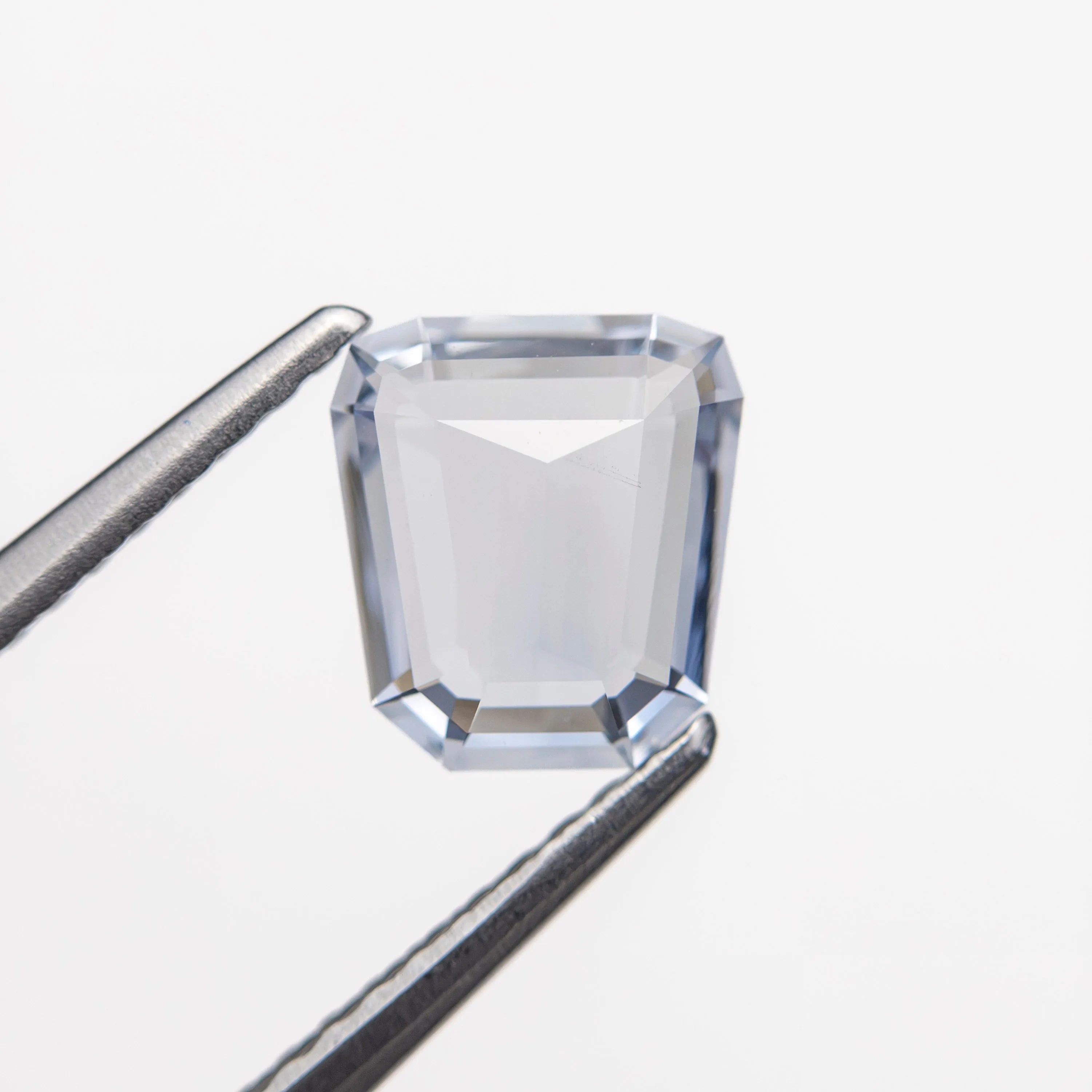 1.12ct 6.95x6.31x2.41mm Trapezoid Step Cut Sapphire 27740-17