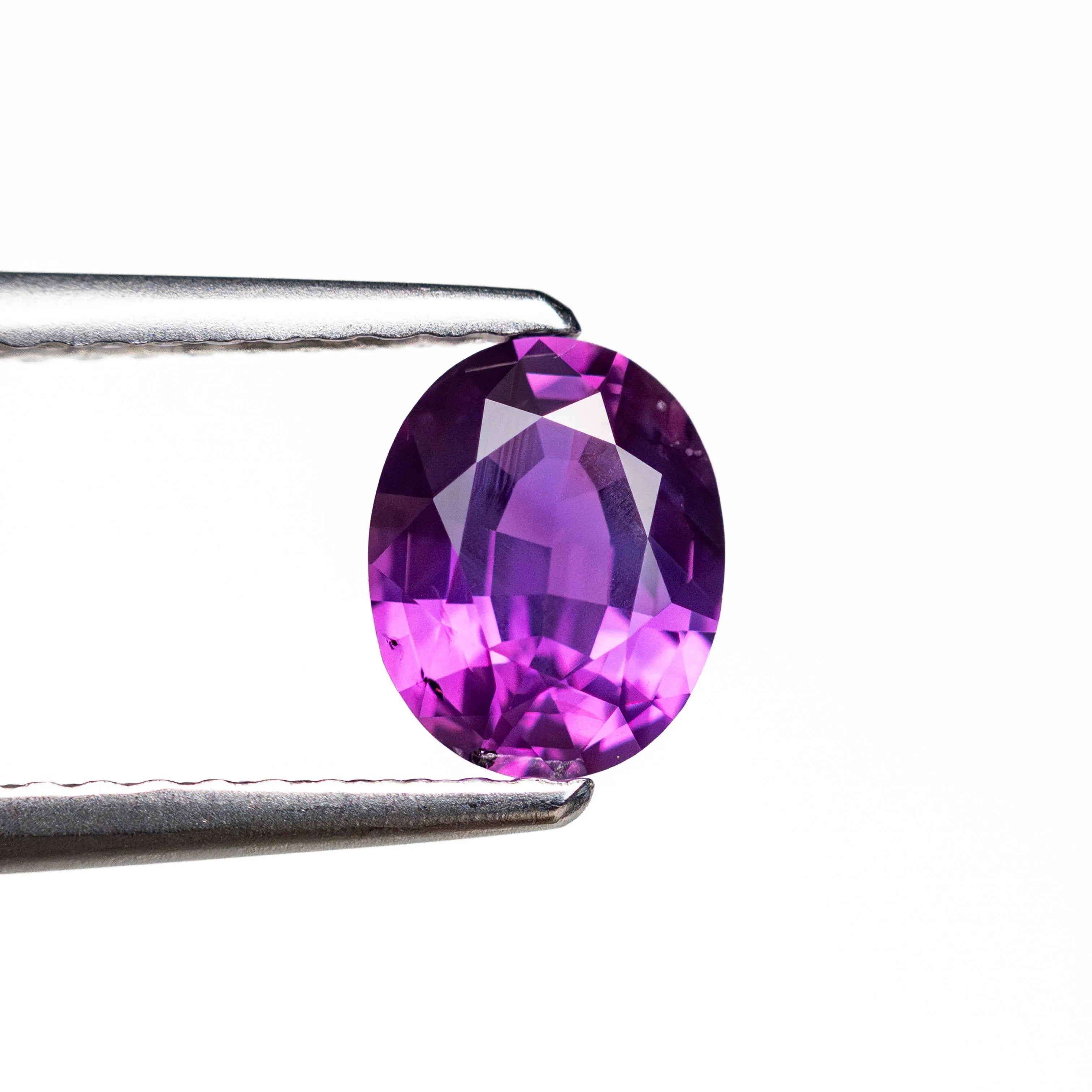 0.94ct 6.74x5.43x3.11mm Oval Brilliant Sapphire 27955-09