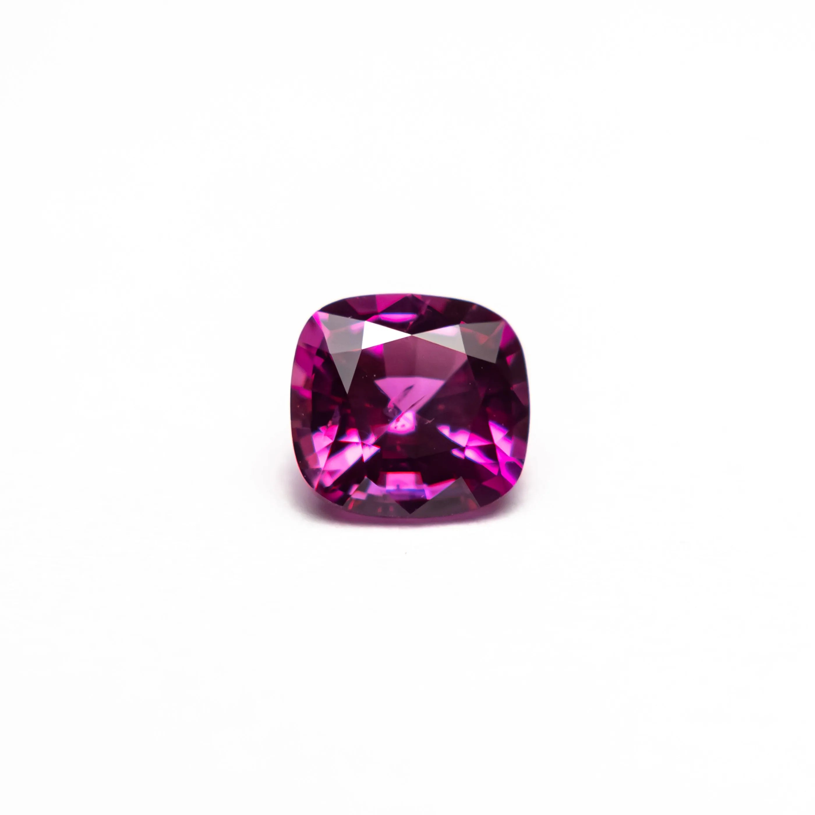 0.67ct 5.14x4.94x3.21mm Cushion Brilliant Sapphire 27955-18
