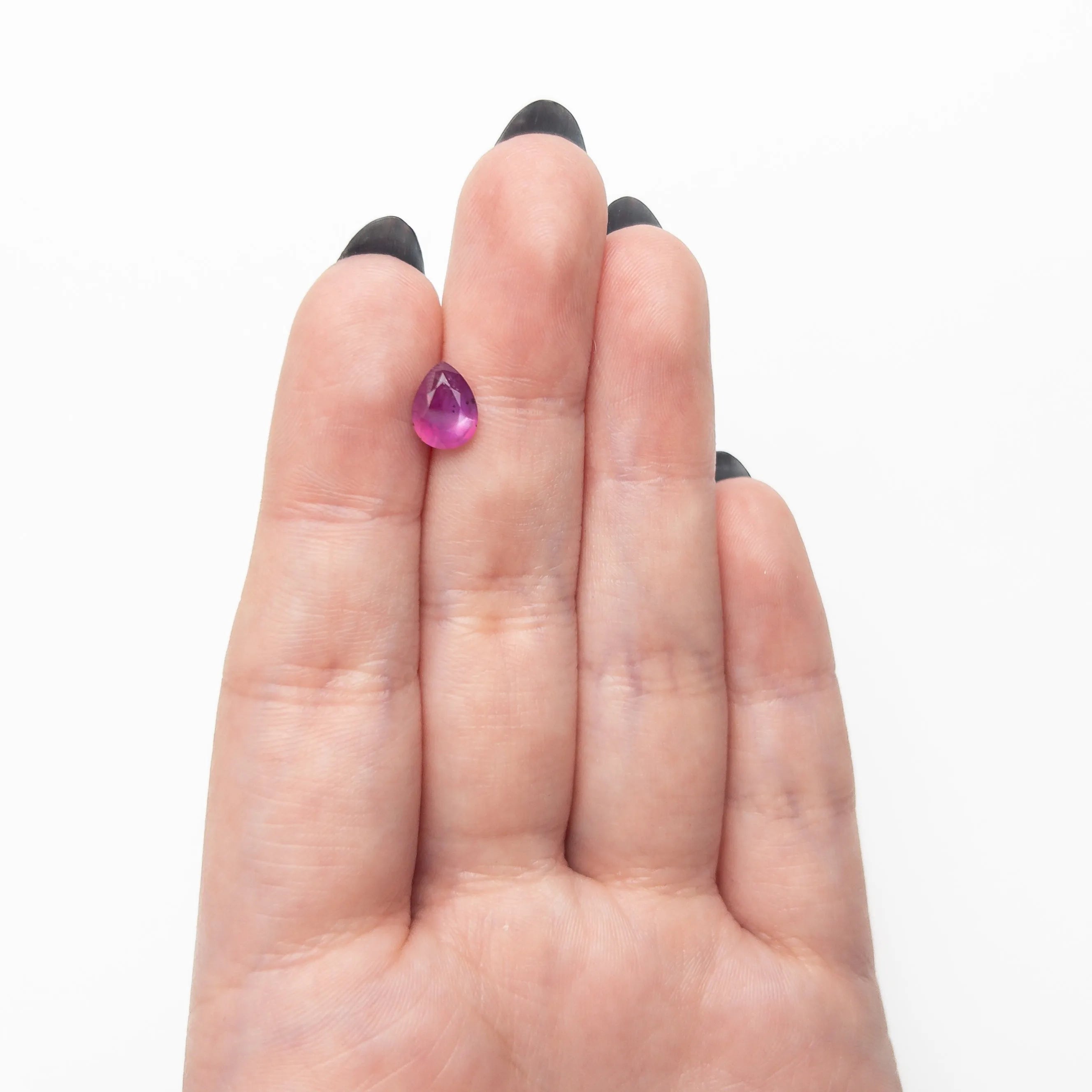 1.55ct 8.52x6.32x3.49mm Pear Brilliant Sapphire 27956-31