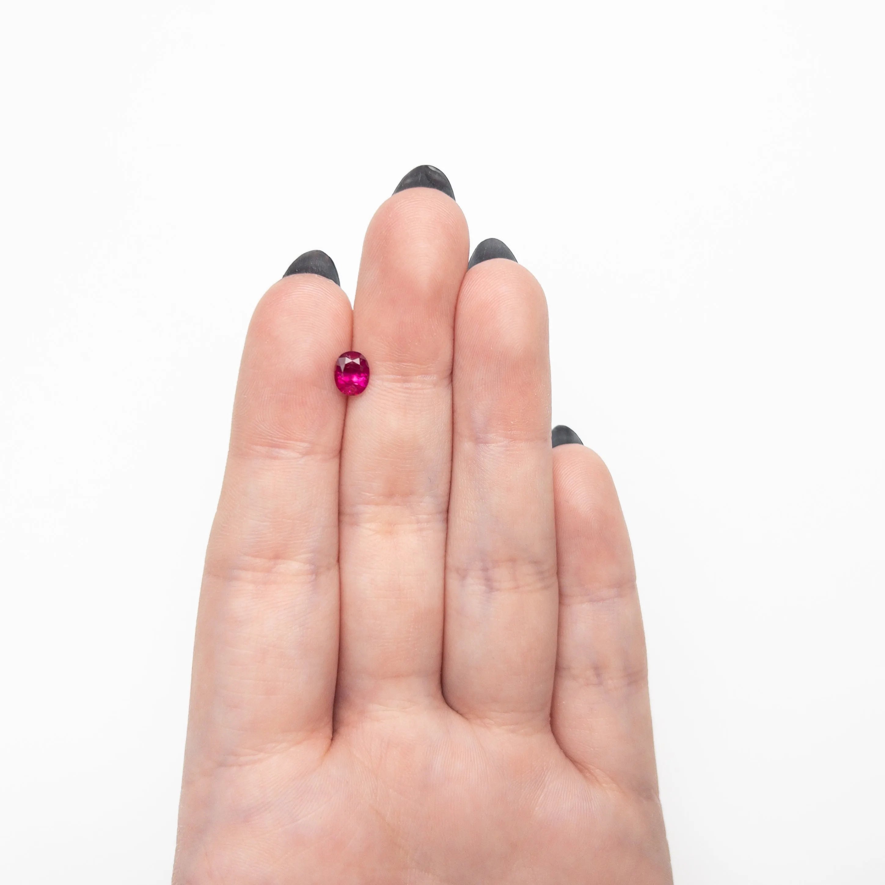 0.82ct 6.31x5.00x3.28mm Oval Brilliant Ruby 27957-02