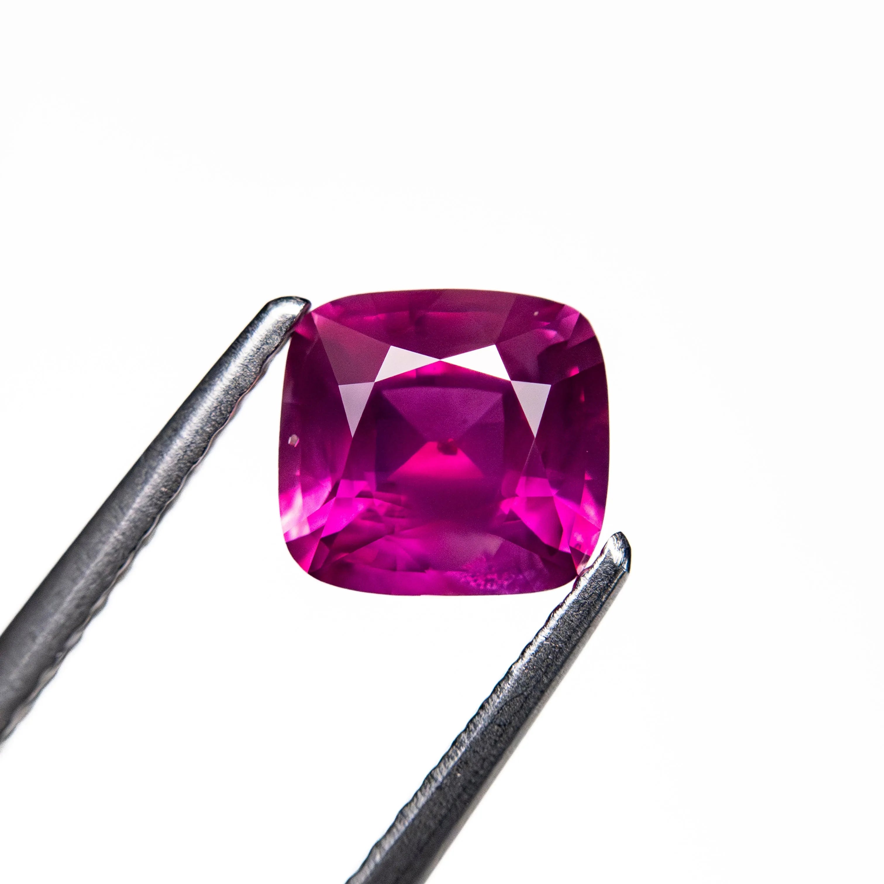 1.27ct 5.84x6.29x3.81mm Cushion Brilliant Sapphire 27957-19