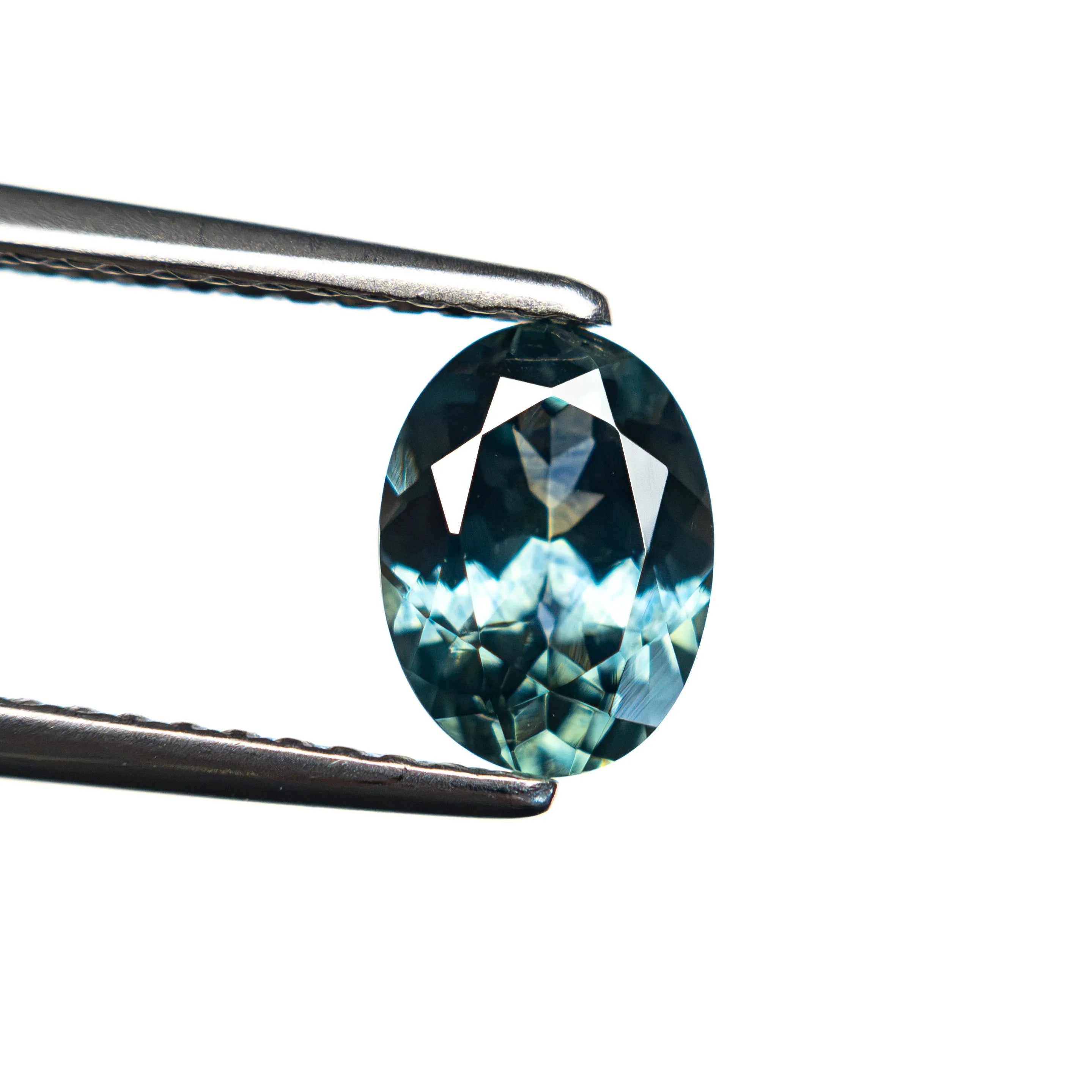 1.25ct 7.51x5.59x3.58mm Oval Brilliant Sapphire 28028-16