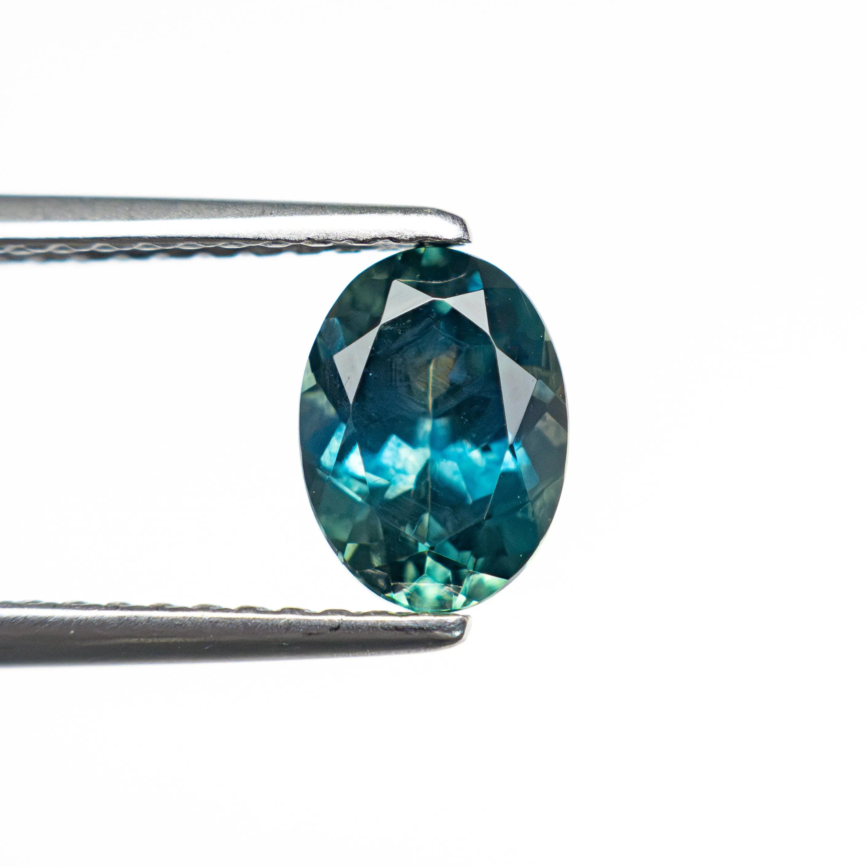 1.29ct 7.42x5.47x3.88mm Oval Brilliant Sapphire 28028-19