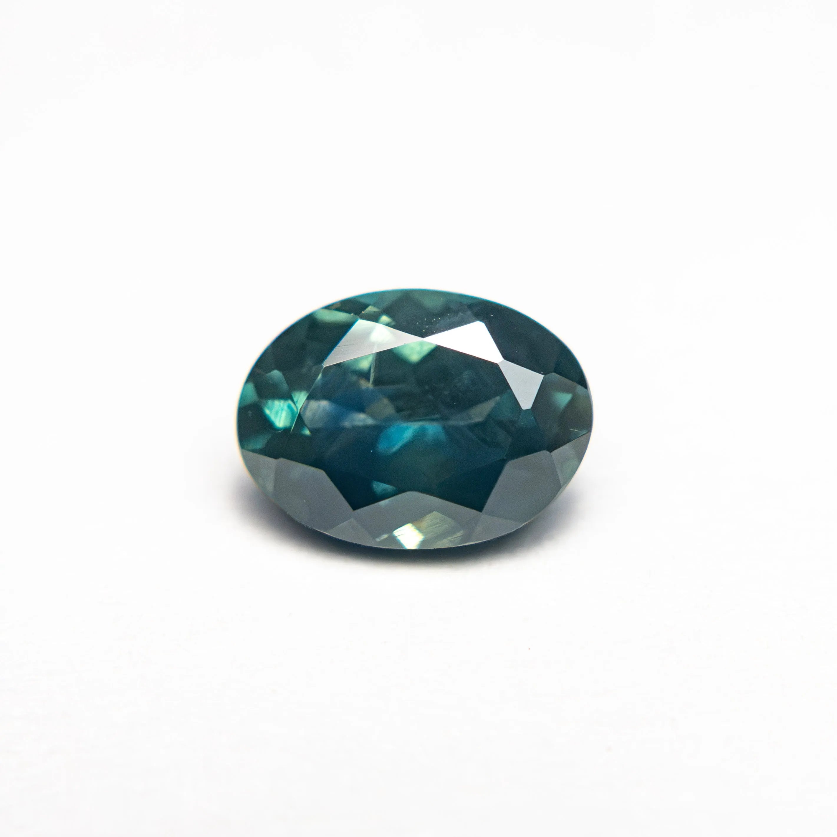 1.33ct 7.59x5.56x3.77mm Oval Brilliant Sapphire 28028-20