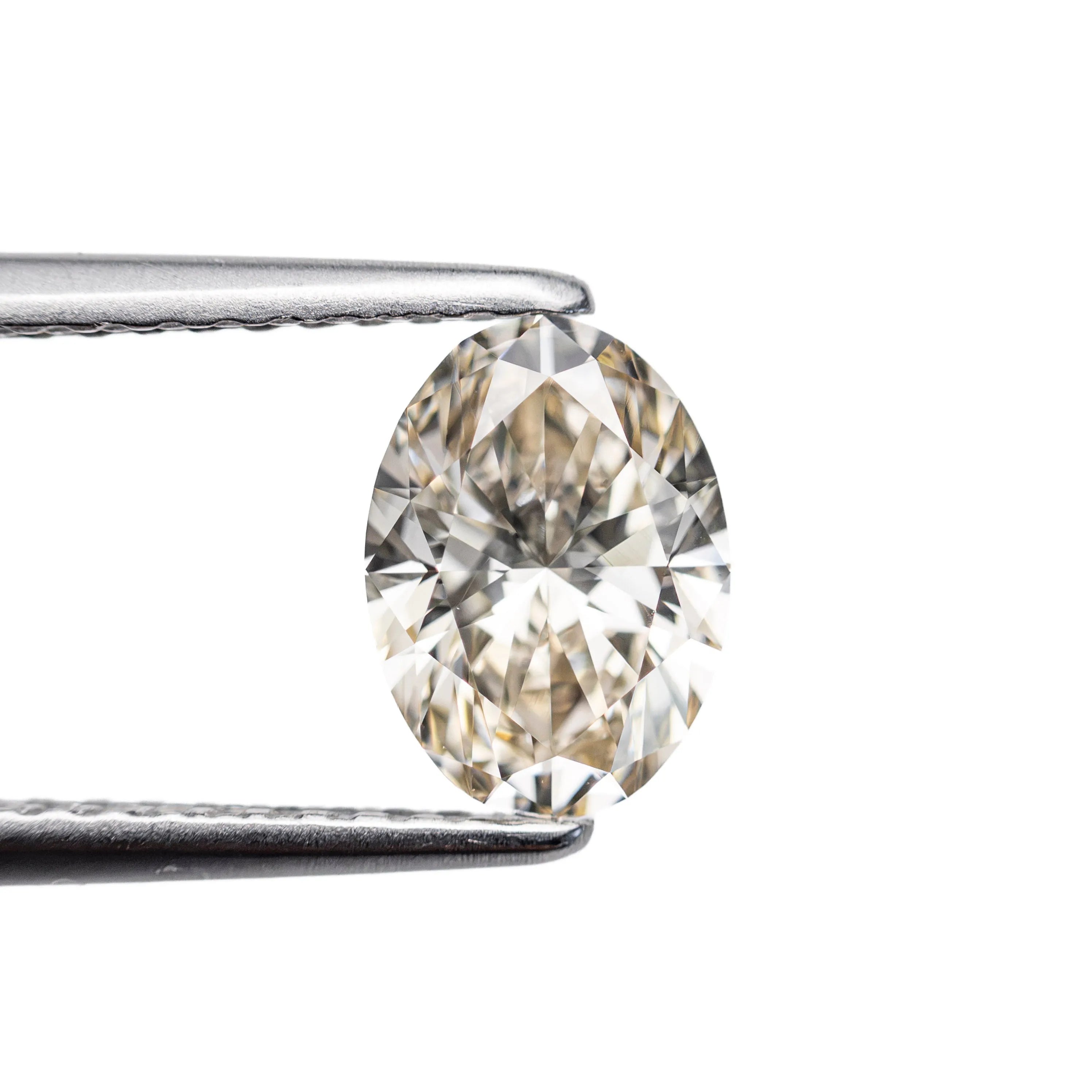 1.01ct 7.72x5.62x3.57mm Oval Brilliant 28313-08
