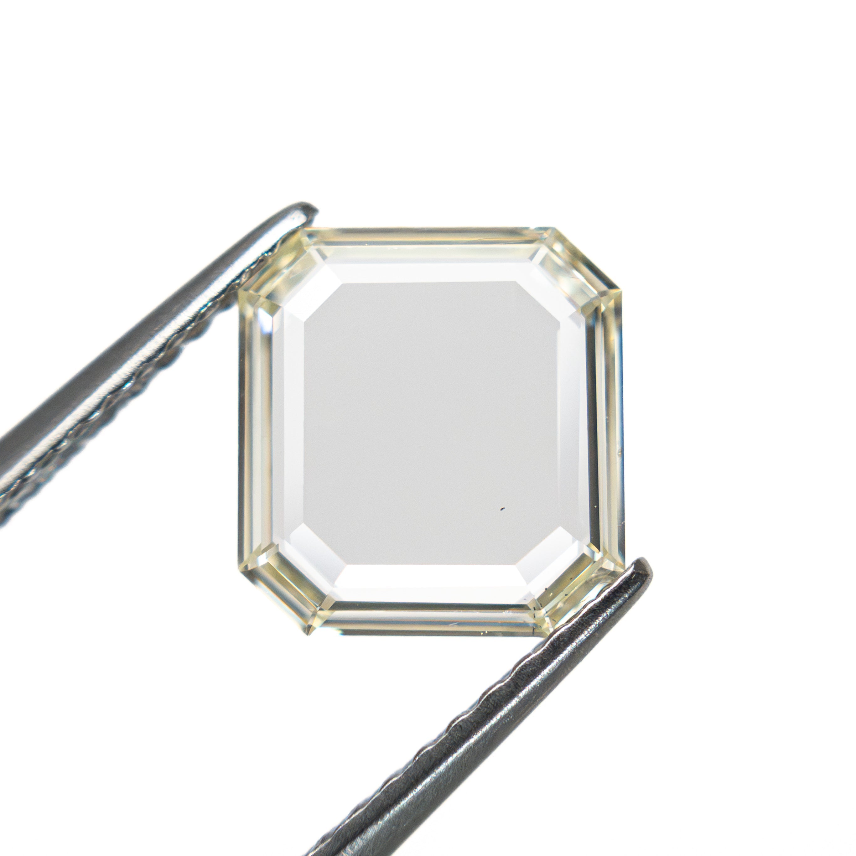 1.30ct 8.27x7.71x1.54mm GIA VS2 L Cut Corner Square Portrait Cut 28328-01