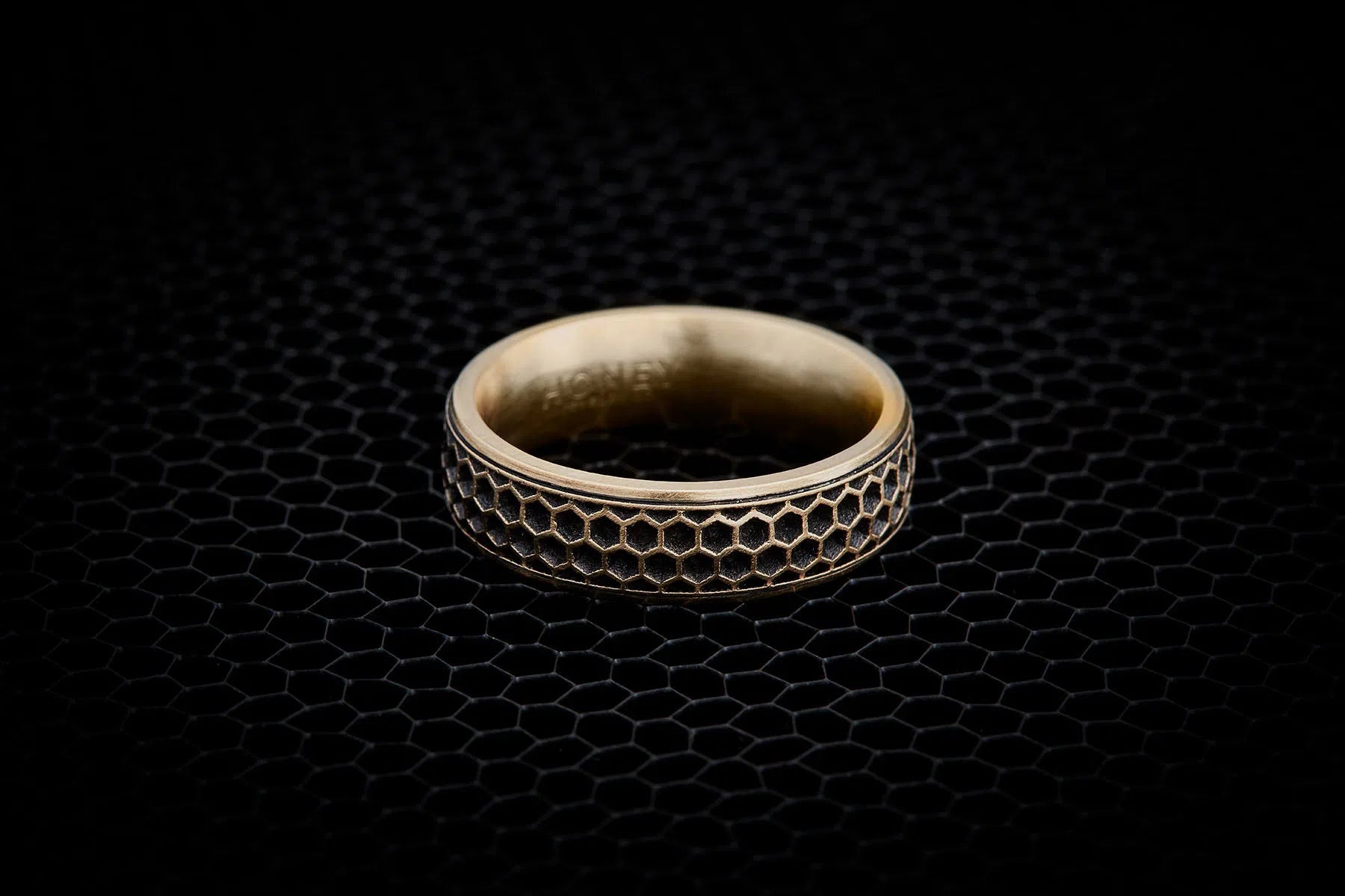 Men's Wedding Band - Honeycomb