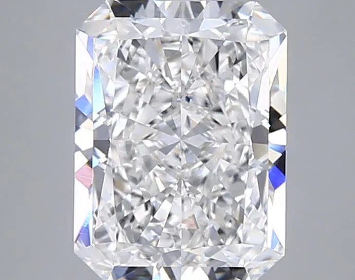 3.05ct Radiant Lab Grown Diamond (Colour G, Clarity VVS2, IGI Certified)