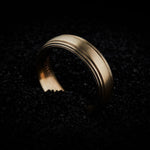 Men's Striped Wedding Band - Gold 6.5mm