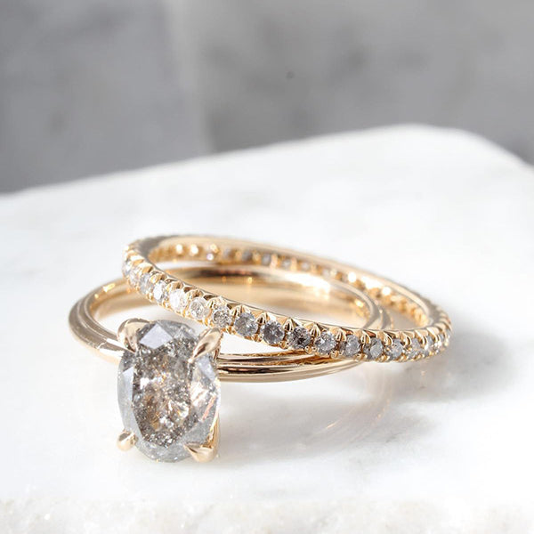 Oval Salt and Pepper in Yellow Gold.jpg__PID:cdcb644b-9fe6-4218-a015-24d7aad0c259